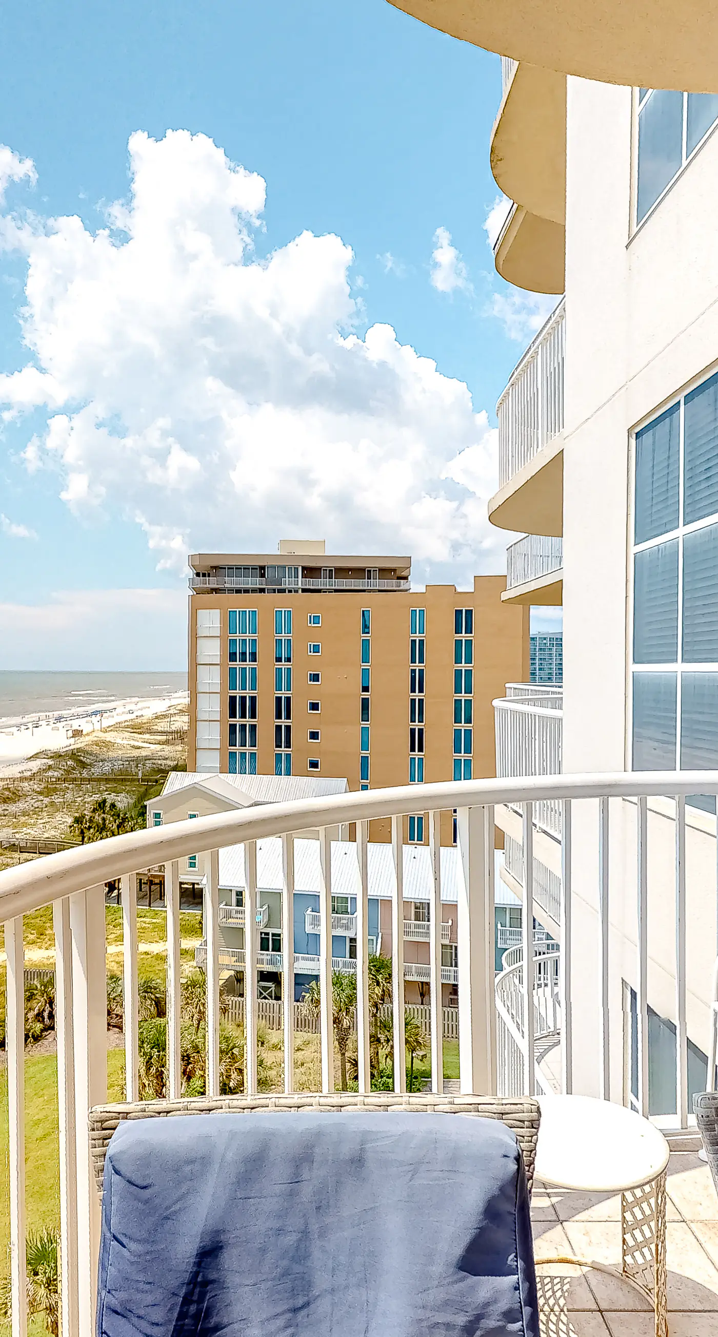6th-floor updated Gulf-front retreat - near area attractions & restaurants