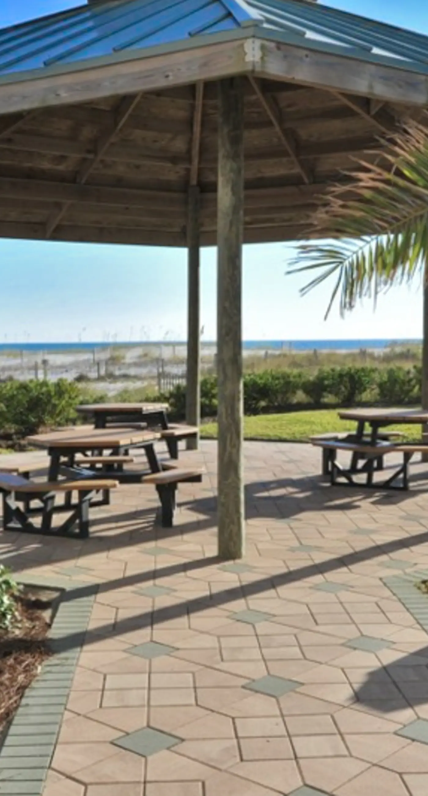 6th-floor updated Gulf-front retreat - near area attractions & restaurants