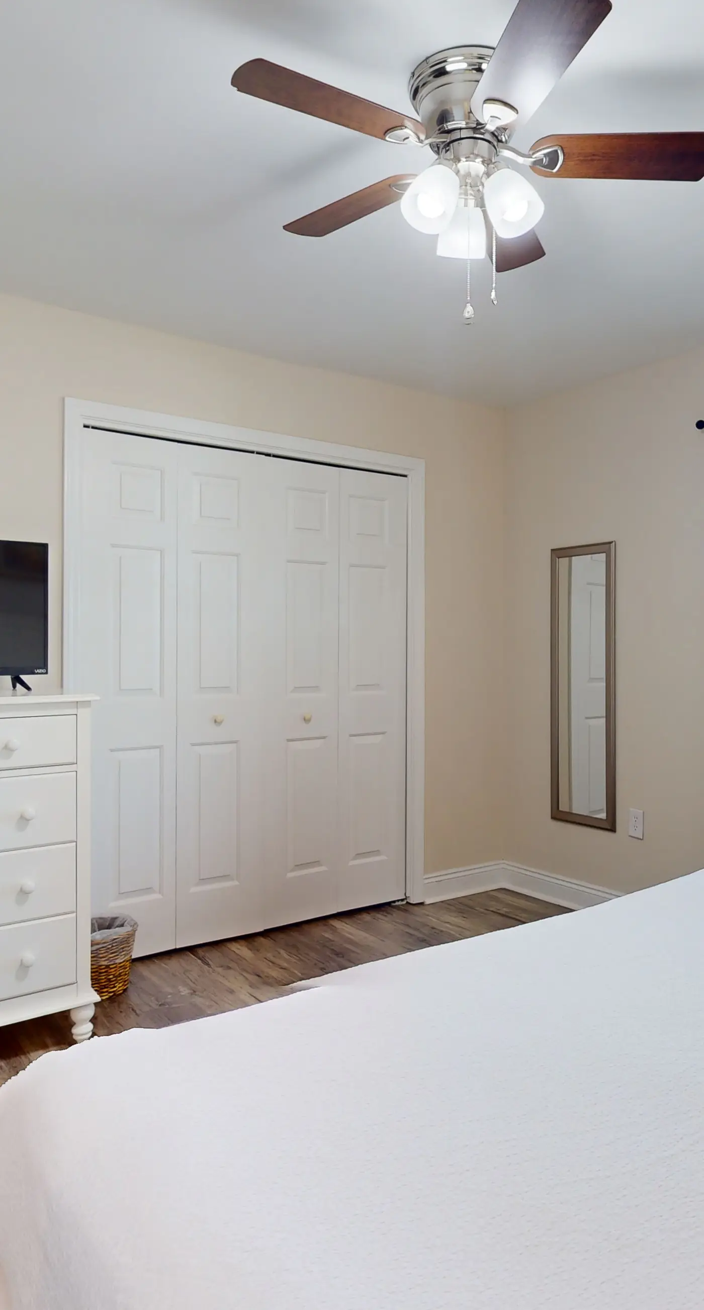 Airy coastal condo steps to the Gulf & quick drive to entertainment