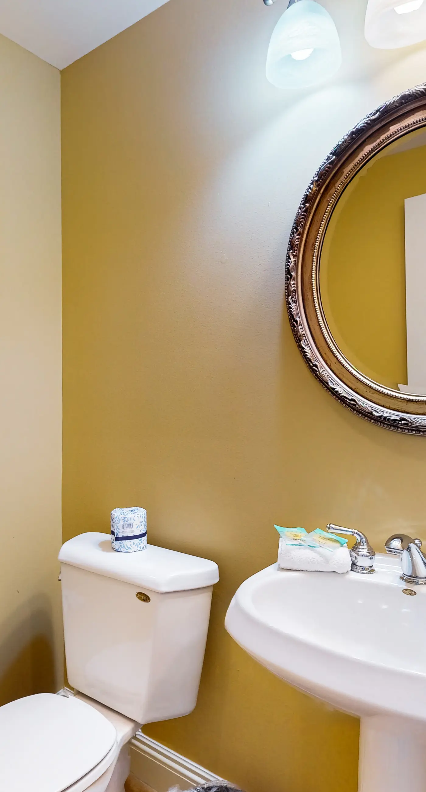 Gulf-front condo with views, pools, a hot tub, and tennis