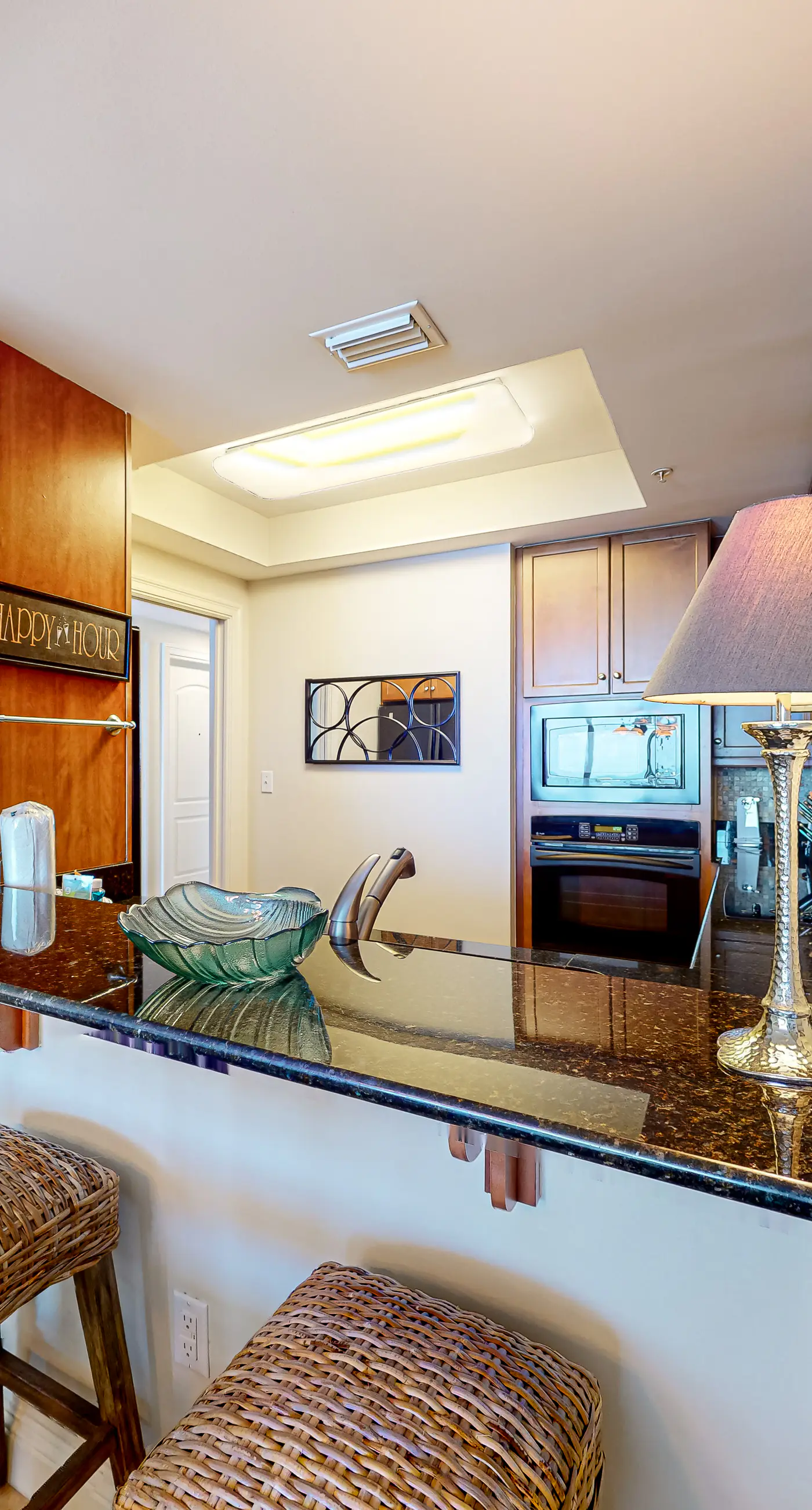 Gulf-view condo with amazing views, private balcony, pool & hot tub