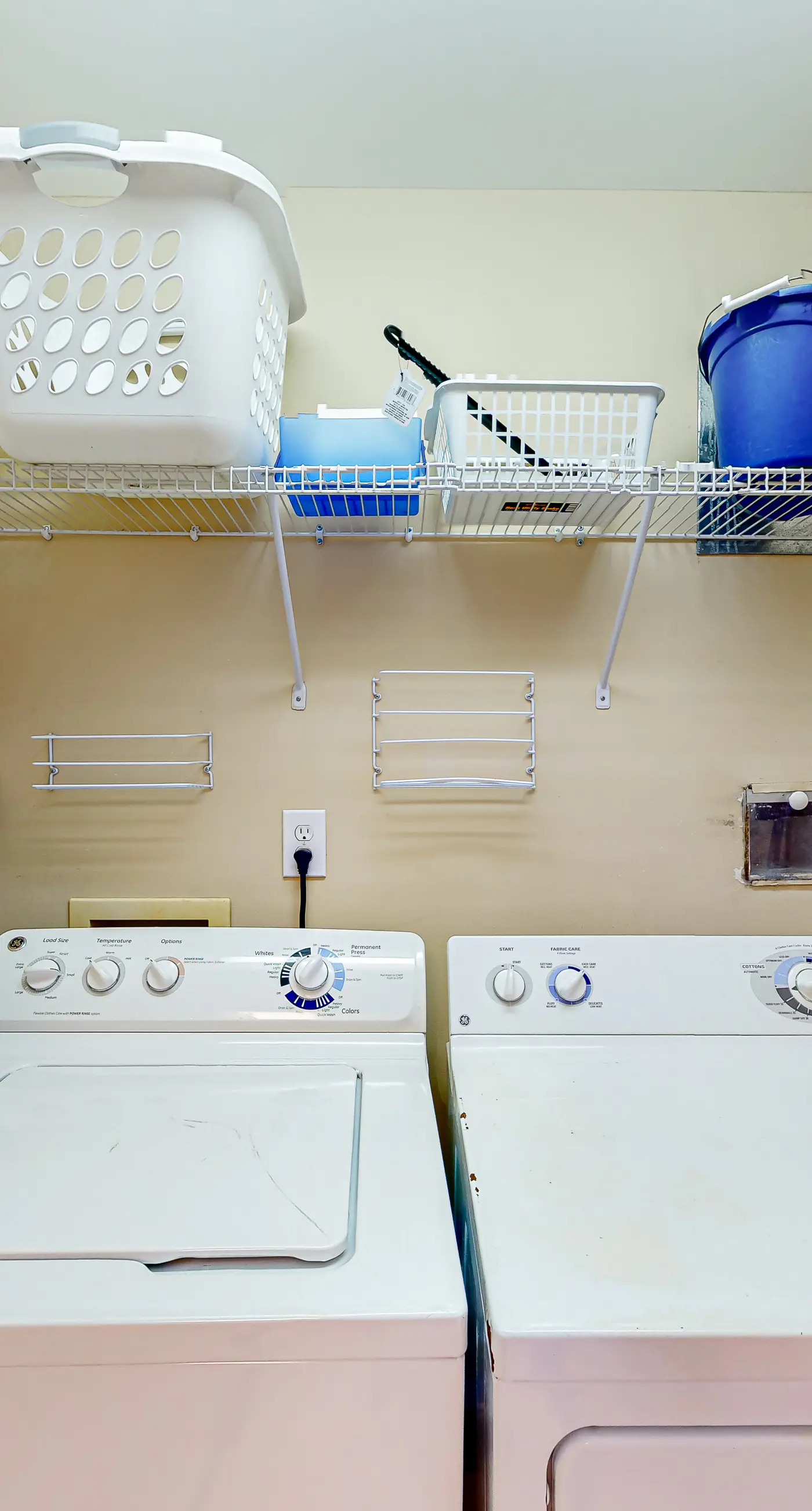 Gulf-view condo with amazing views, private balcony, pool & hot tub