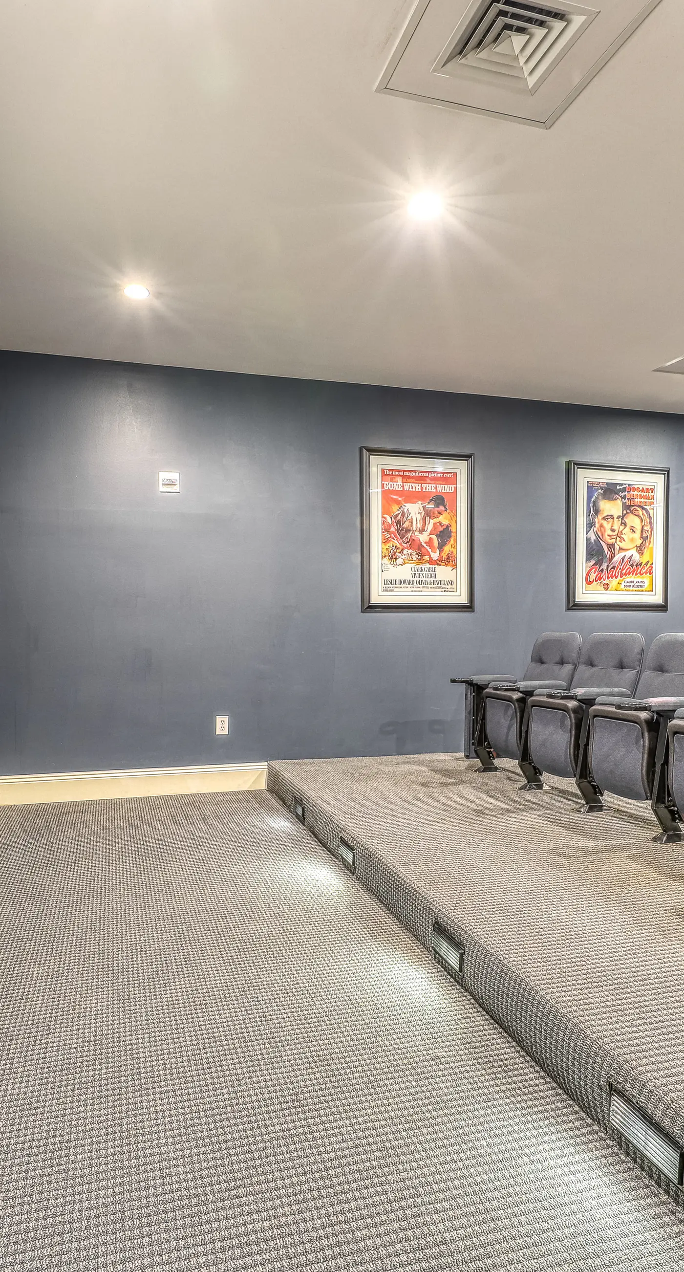 Gulf-view condo with amazing views, private balcony, pool & hot tub