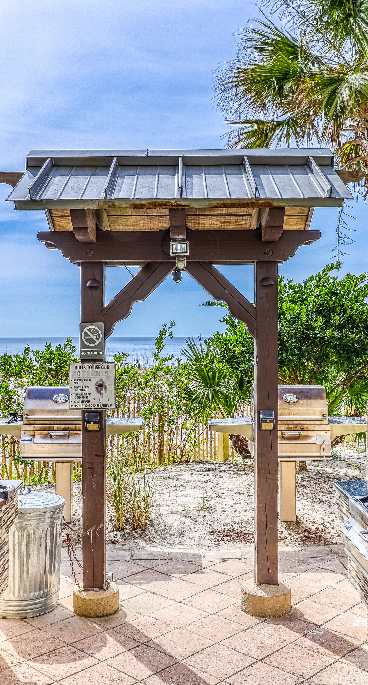 Gulf-view condo with amazing views, private balcony, pool & hot tub