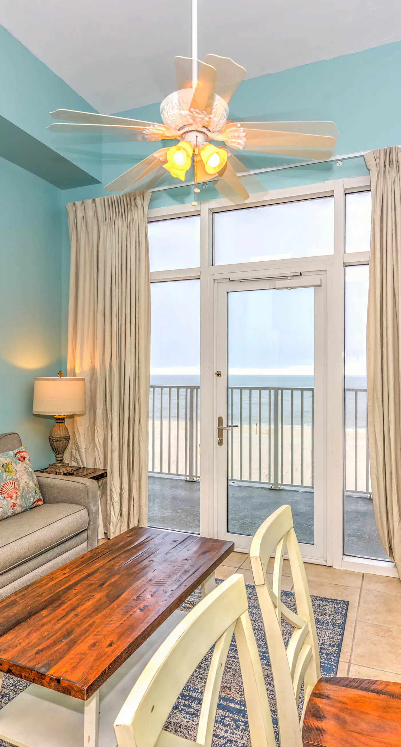Inviting Gulf-front condo In Perdido Key with waterfront pool/hot tub and oceanfront balcony