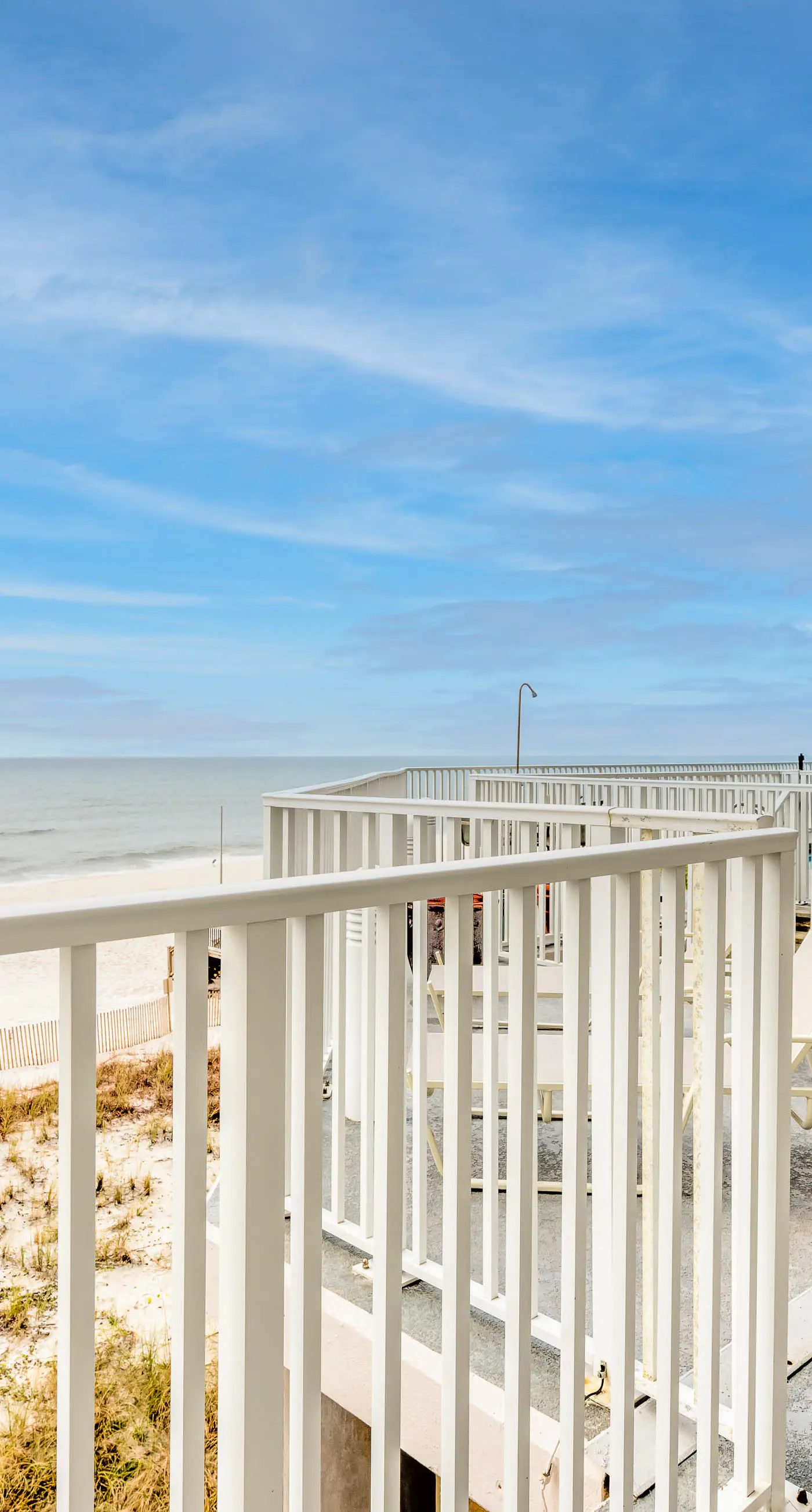 Inviting Gulf-front condo In Perdido Key with waterfront pool/hot tub and oceanfront balcony