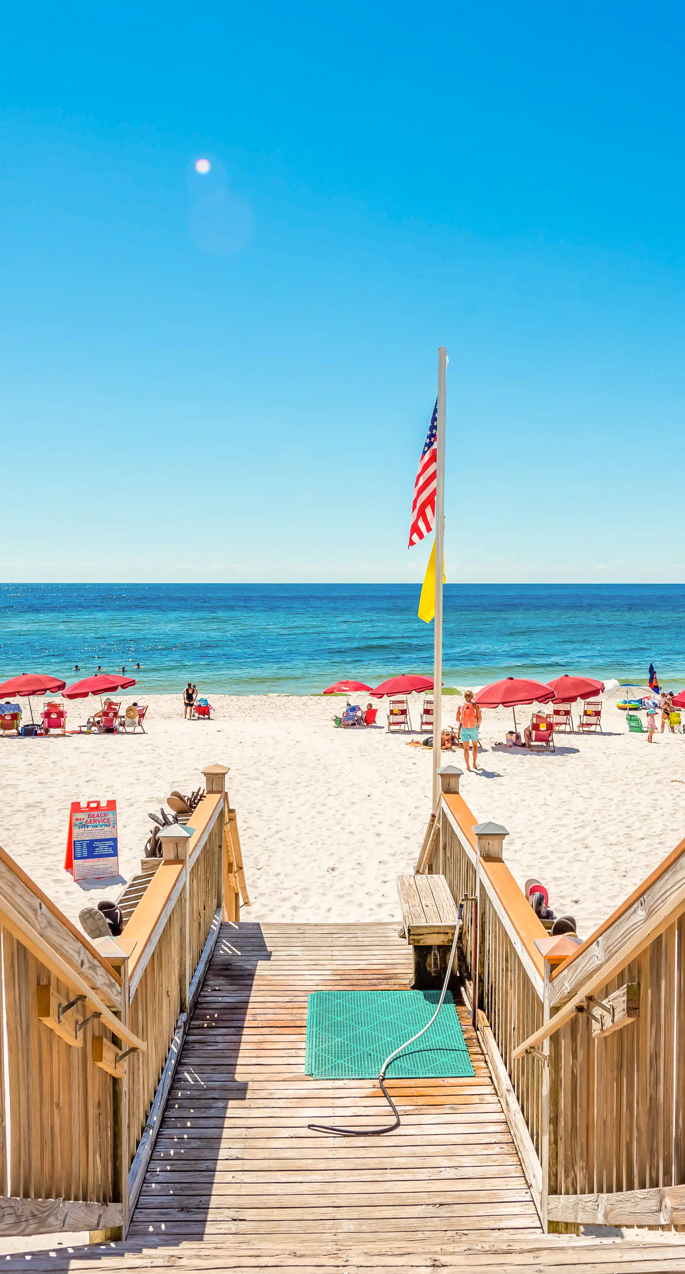 Inviting Gulf-front condo In Perdido Key with waterfront pool/hot tub and oceanfront balcony