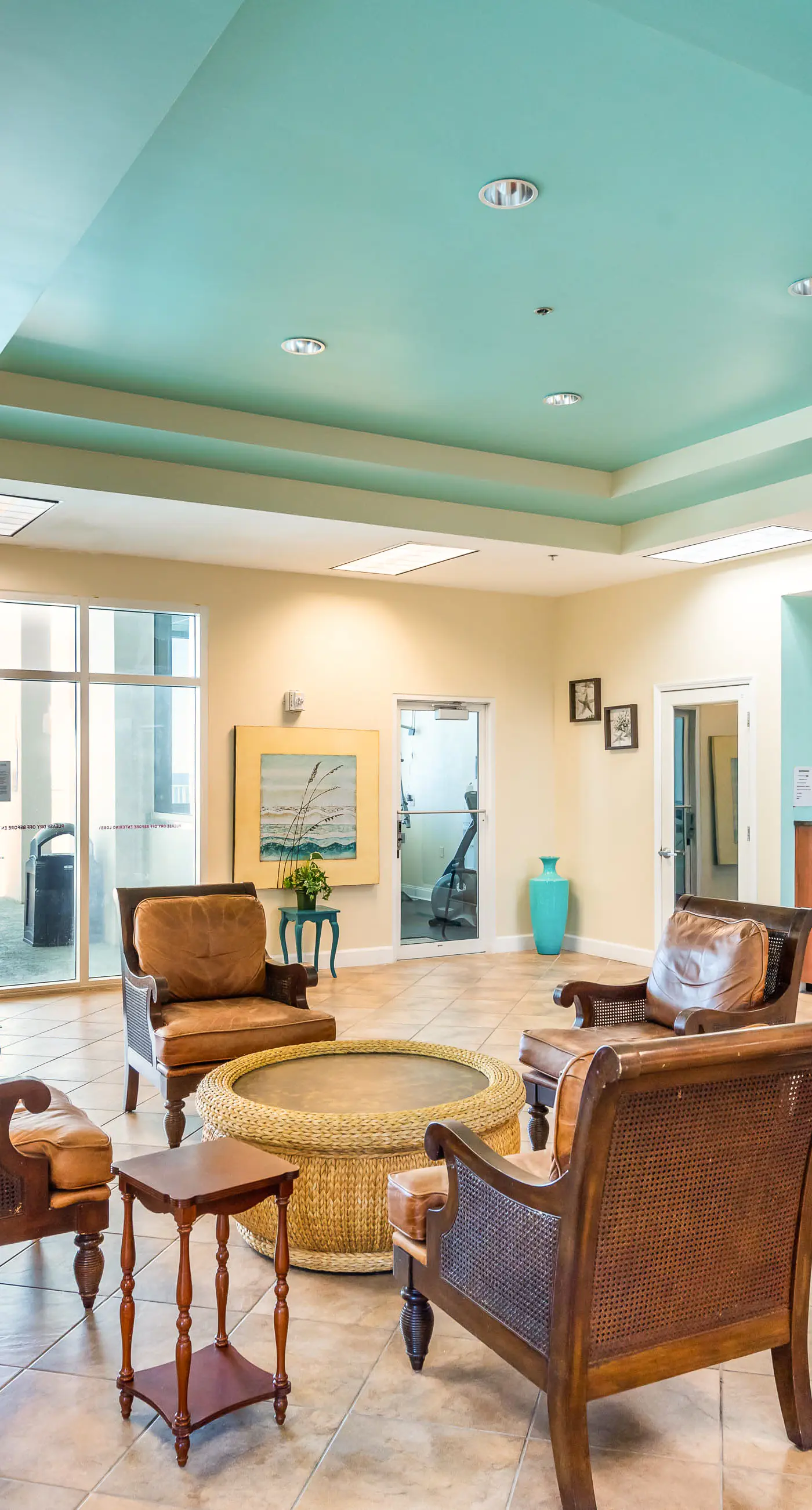 Inviting Gulf-front condo In Perdido Key with waterfront pool/hot tub and oceanfront balcony