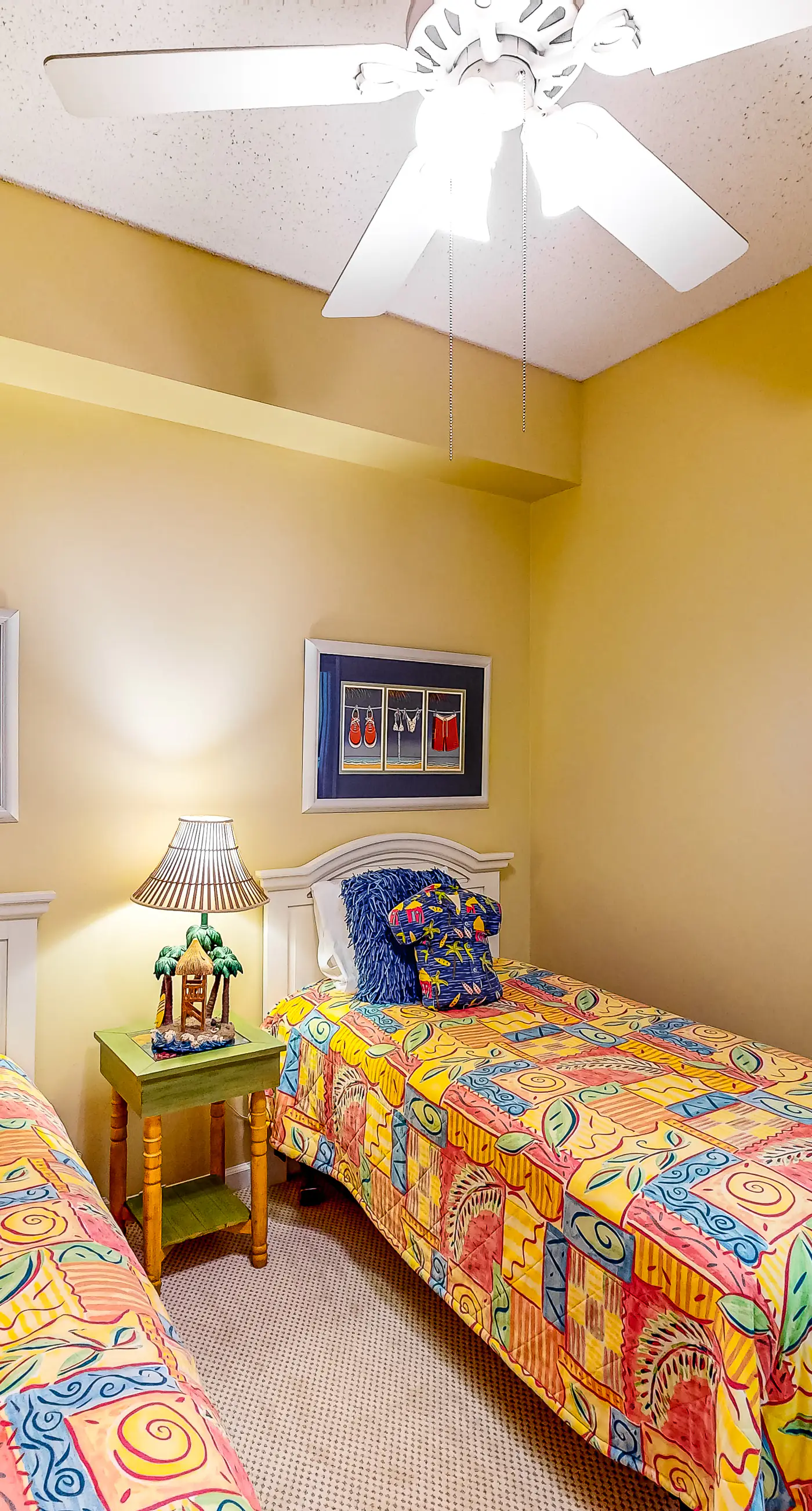 Inviting Gulf-front condo In Perdido Key with waterfront pool/hot tub and oceanfront balcony