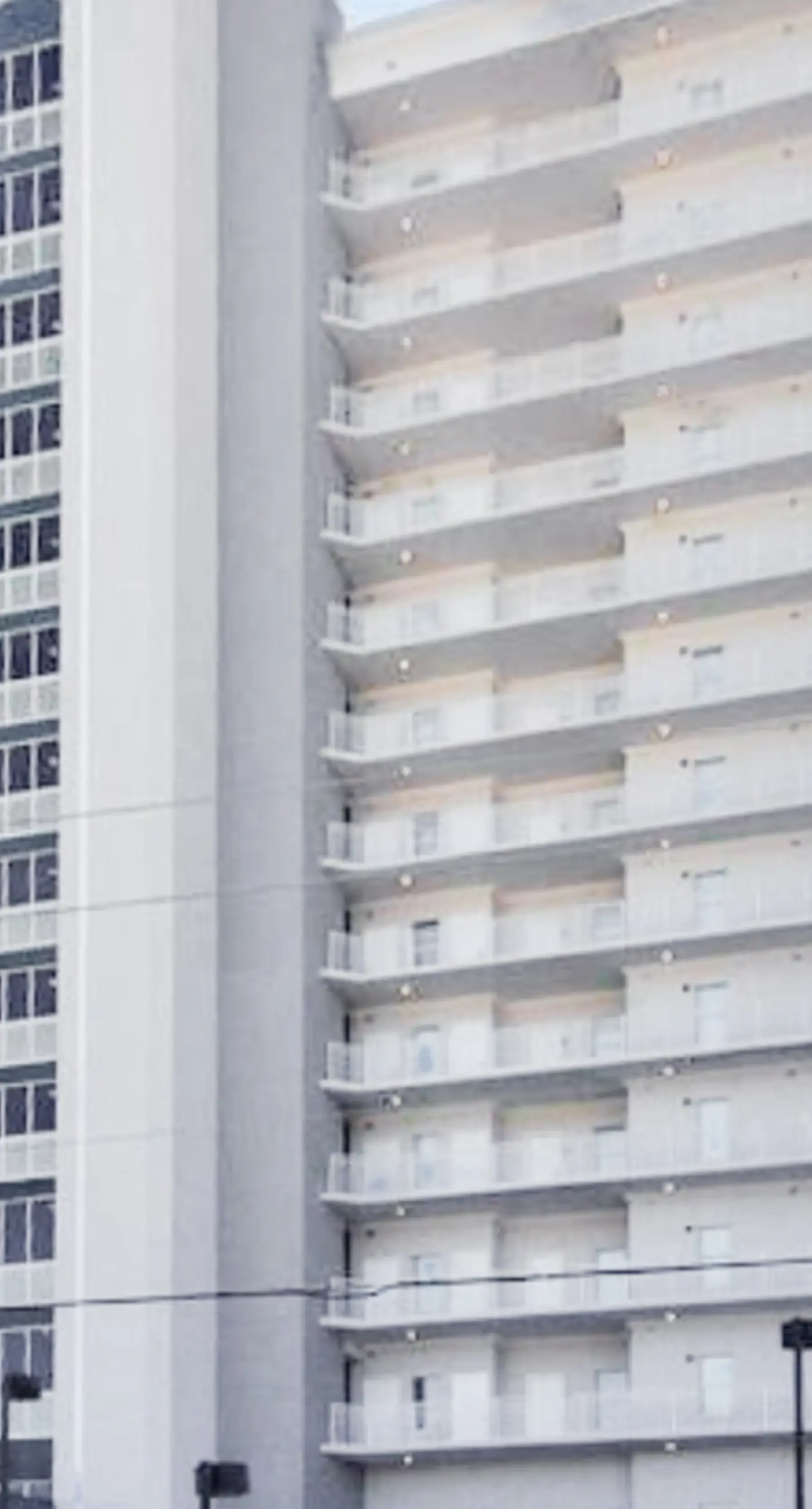 Inviting Gulf-front condo In Perdido Key with waterfront pool/hot tub and oceanfront balcony