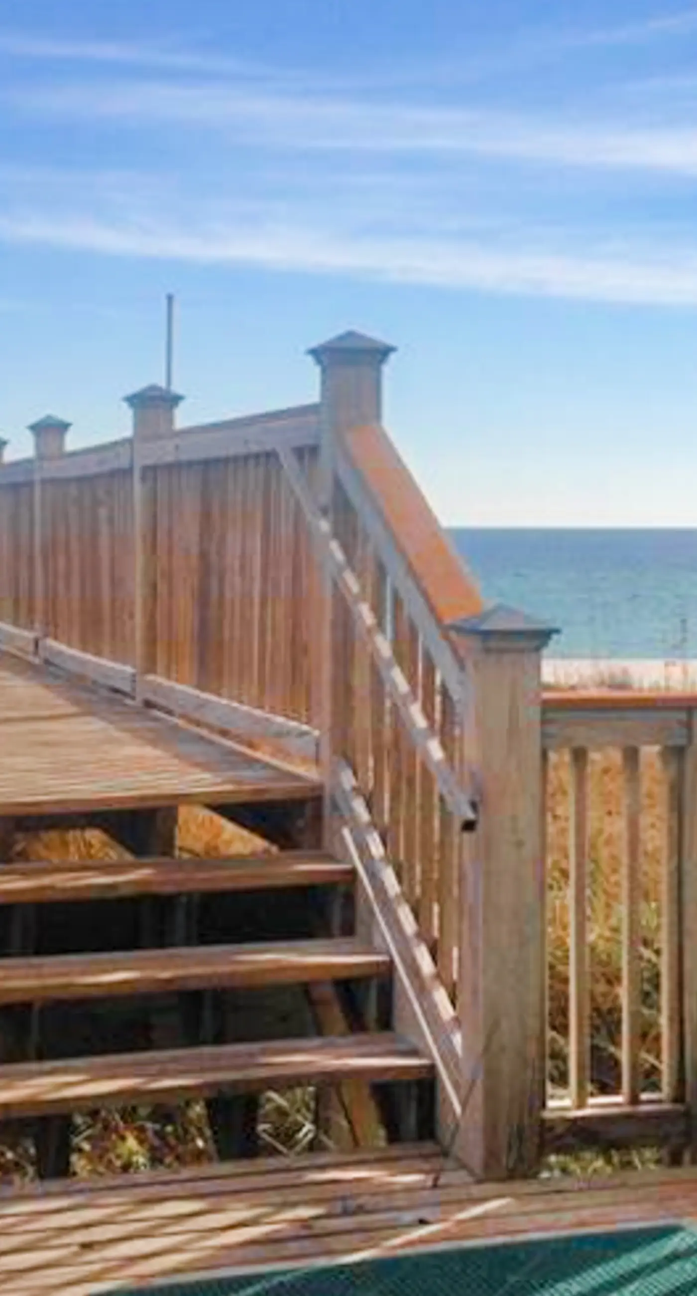 Inviting Gulf-front condo In Perdido Key with waterfront pool/hot tub and oceanfront balcony