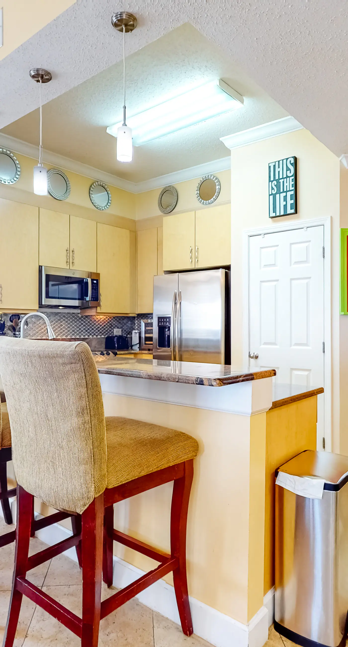 Inviting Gulf-front condo In Perdido Key with waterfront pool/hot tub and oceanfront balcony