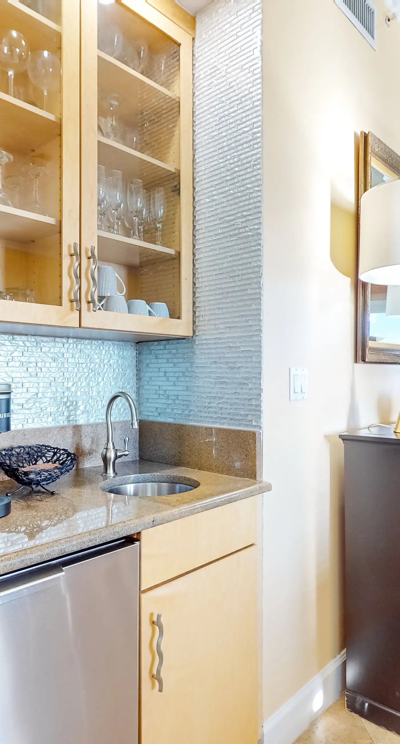 Inviting Gulf-front condo In Perdido Key with waterfront pool/hot tub and oceanfront balcony