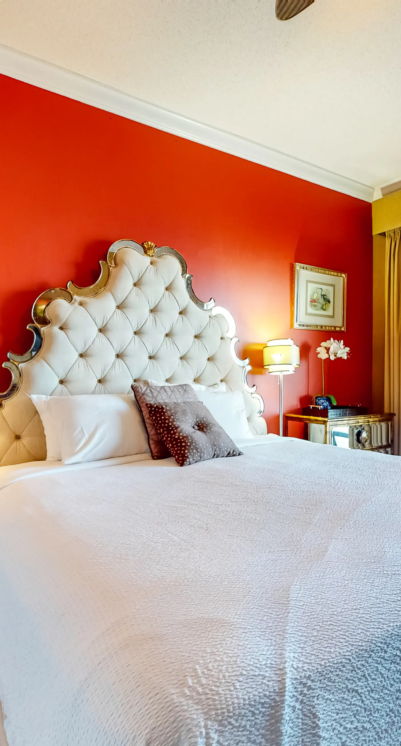 Inviting Gulf-front condo In Perdido Key with waterfront pool/hot tub and oceanfront balcony