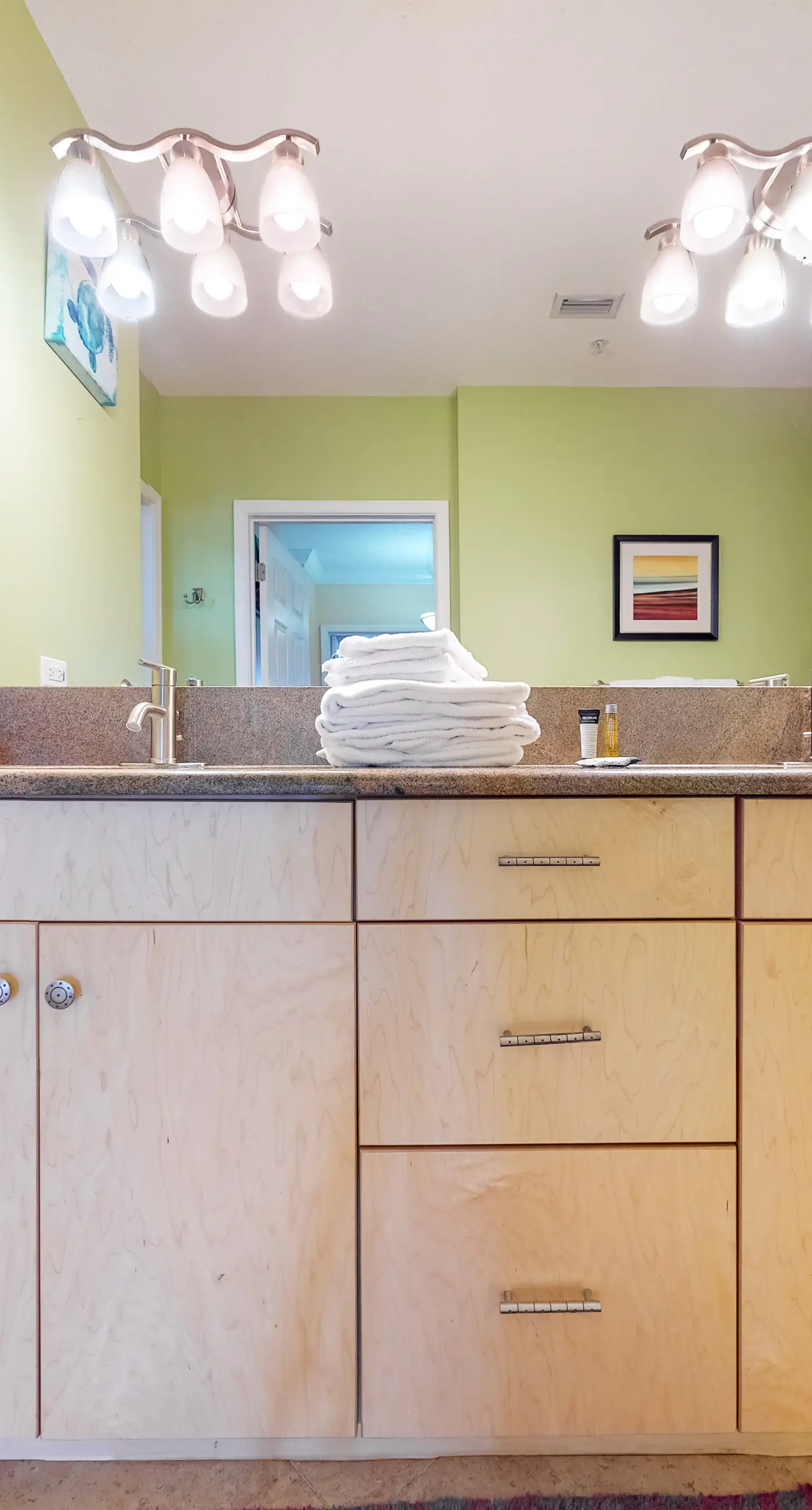 Inviting Gulf-front condo In Perdido Key with waterfront pool/hot tub and oceanfront balcony