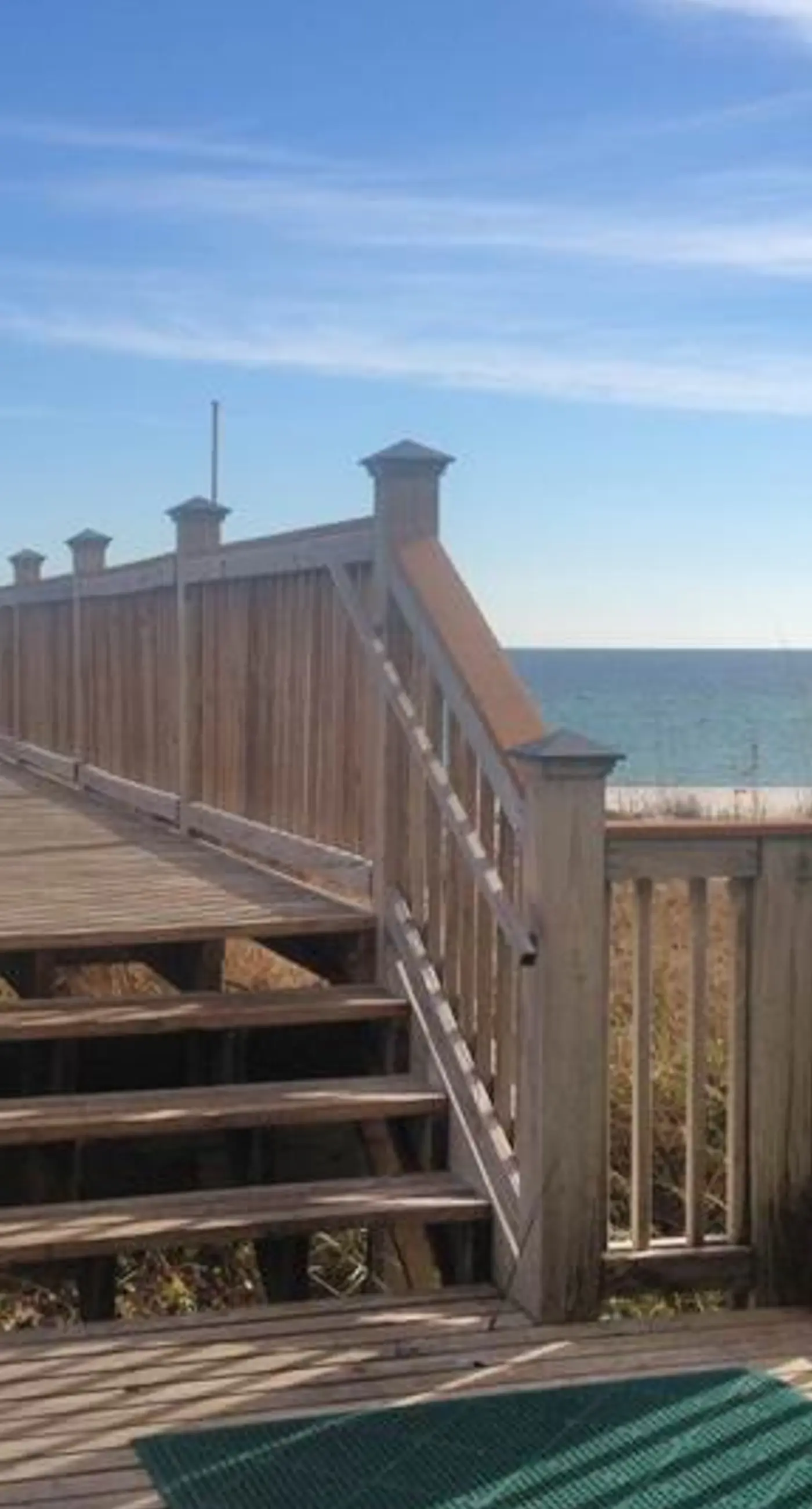 Inviting Gulf-front condo In Perdido Key with waterfront pool/hot tub and oceanfront balcony