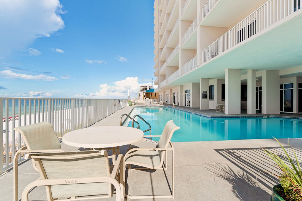 Inviting Gulf-front condo In Perdido Key with waterfront pool/hot tub and oceanfront balcony