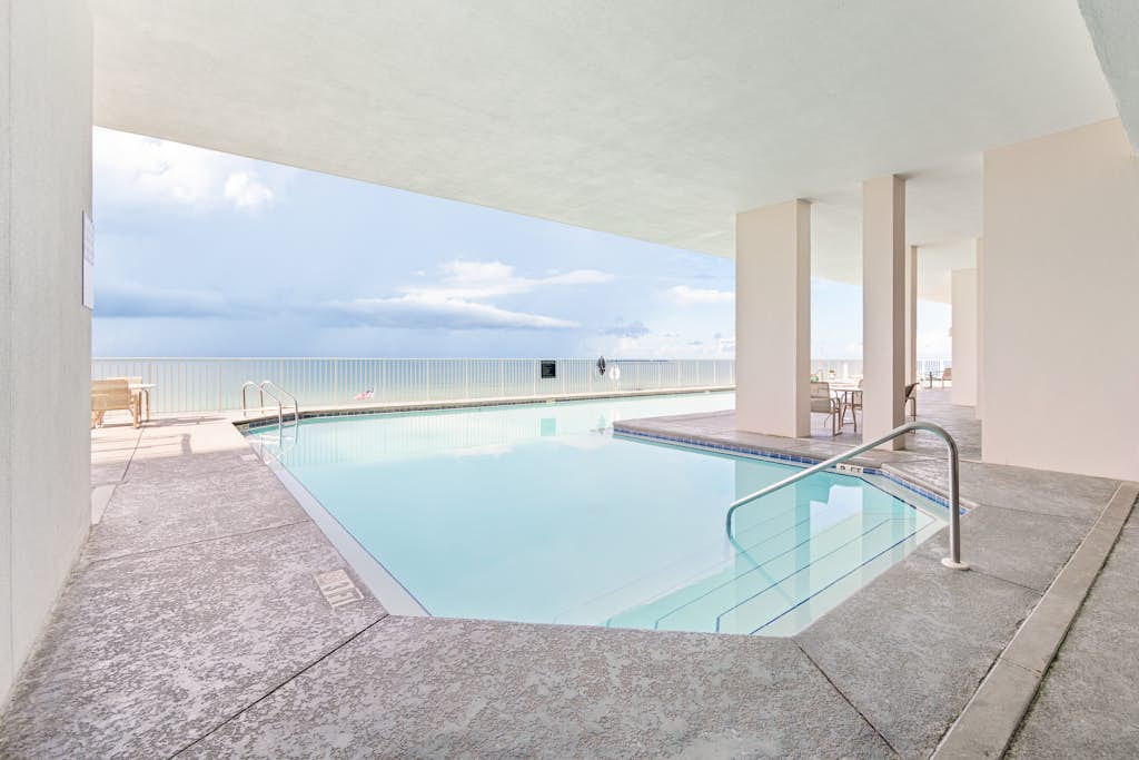 Inviting Gulf-front condo In Perdido Key with waterfront pool/hot tub and oceanfront balcony