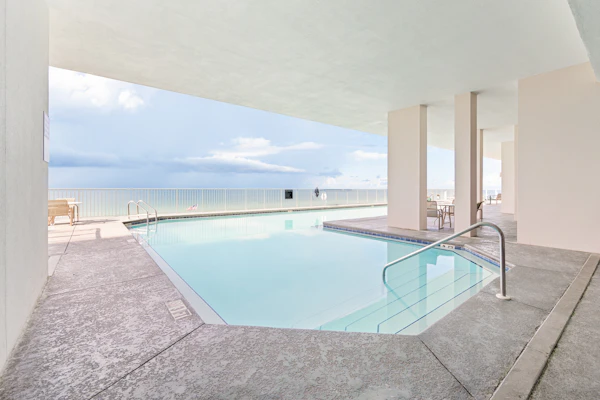 Inviting Gulf-front condo In Perdido Key with waterfront pool/hot tub and oceanfront balcony