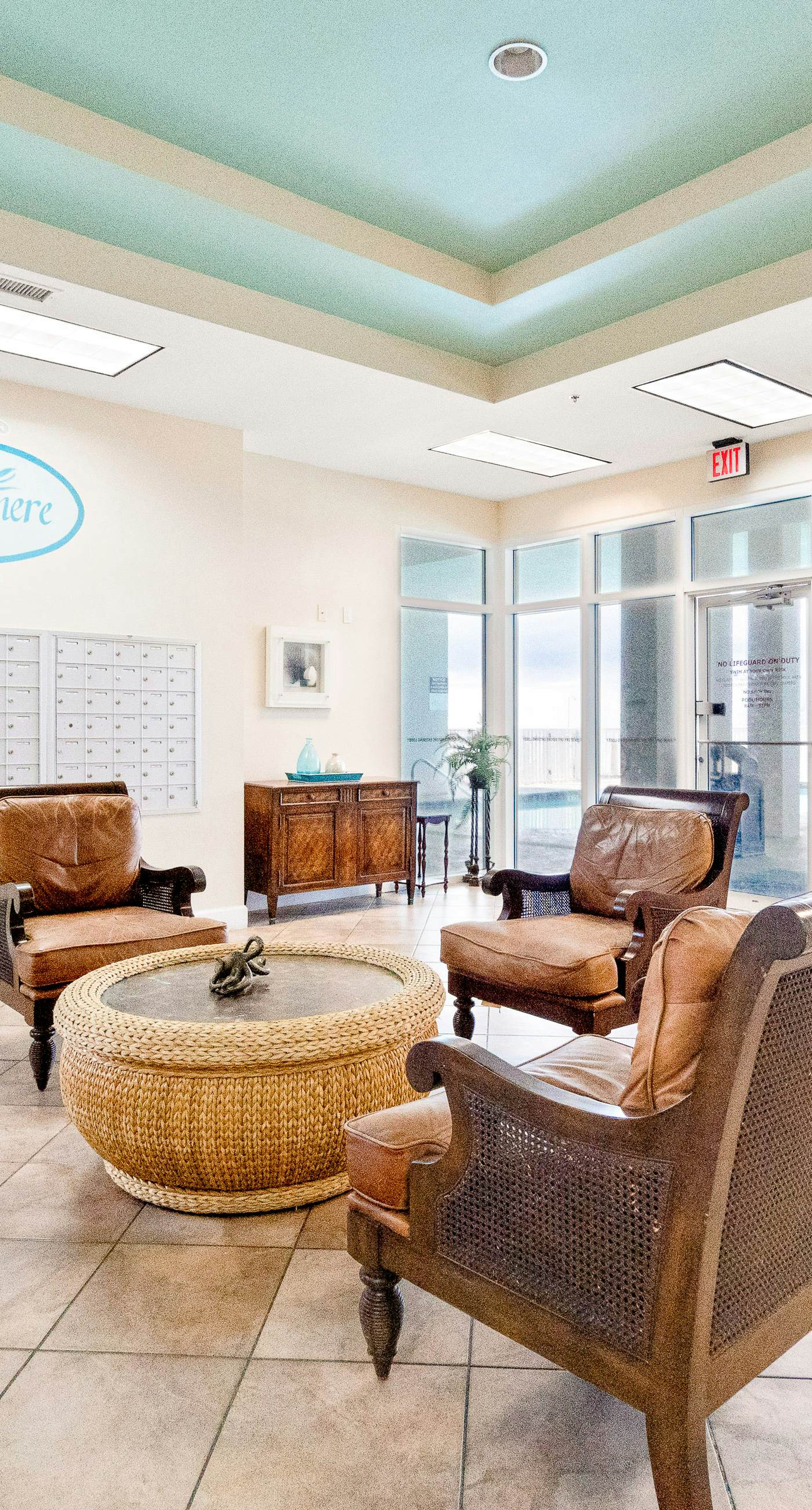 Inviting Gulf-front condo In Perdido Key with waterfront pool/hot tub and oceanfront balcony