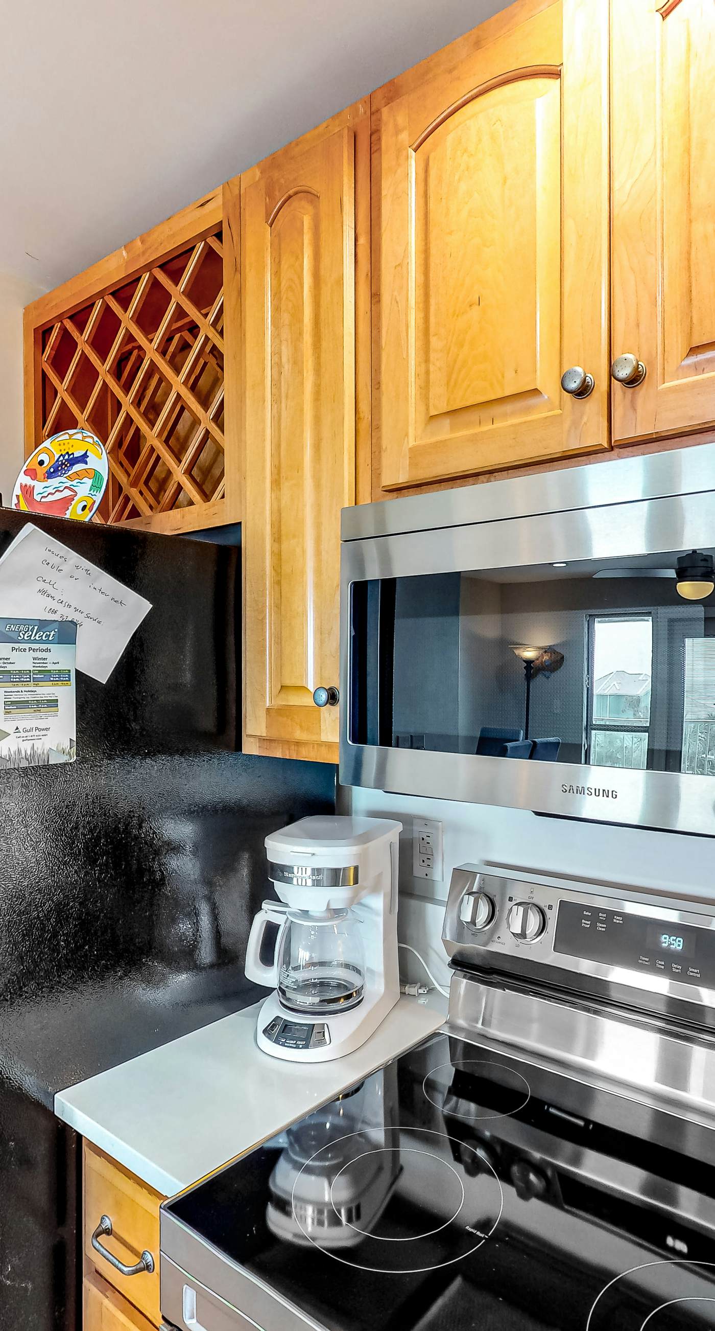 Cozy, top-floor beachfront condo with pool, pool spa, & beach access