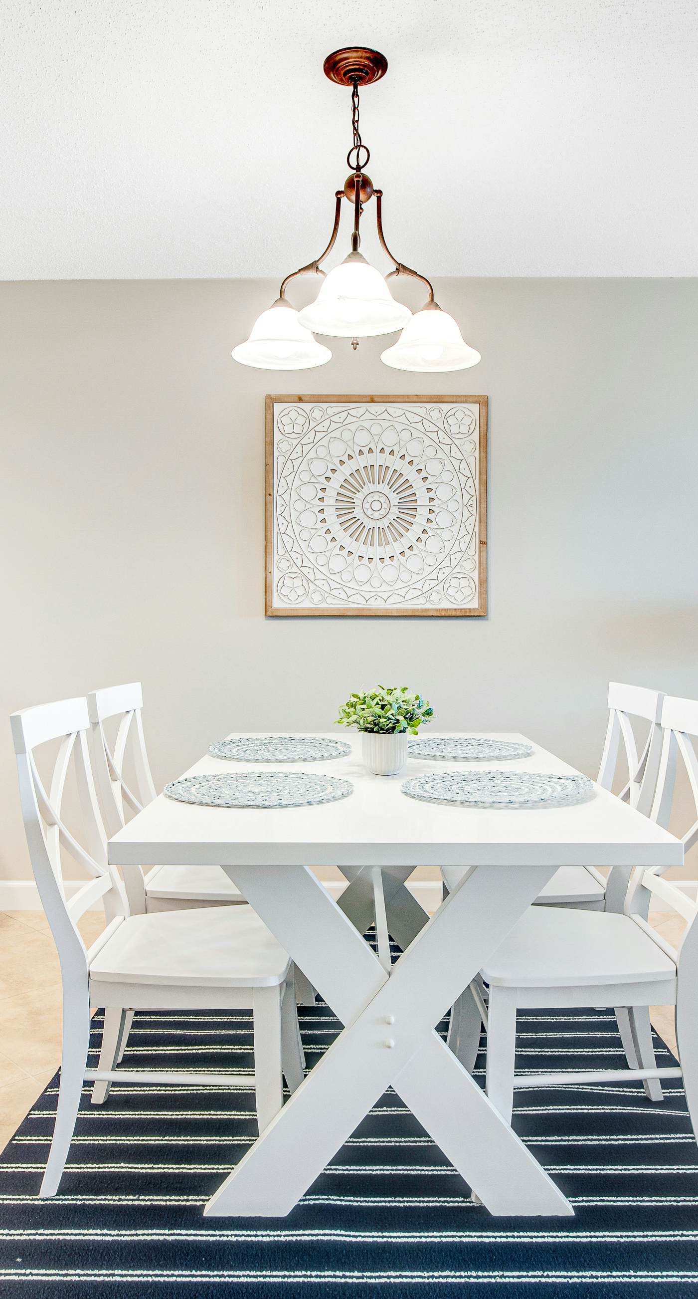 Gorgeous Oceanfront condo with washer/dryer, Gulf-front balcony & pool/hot tub