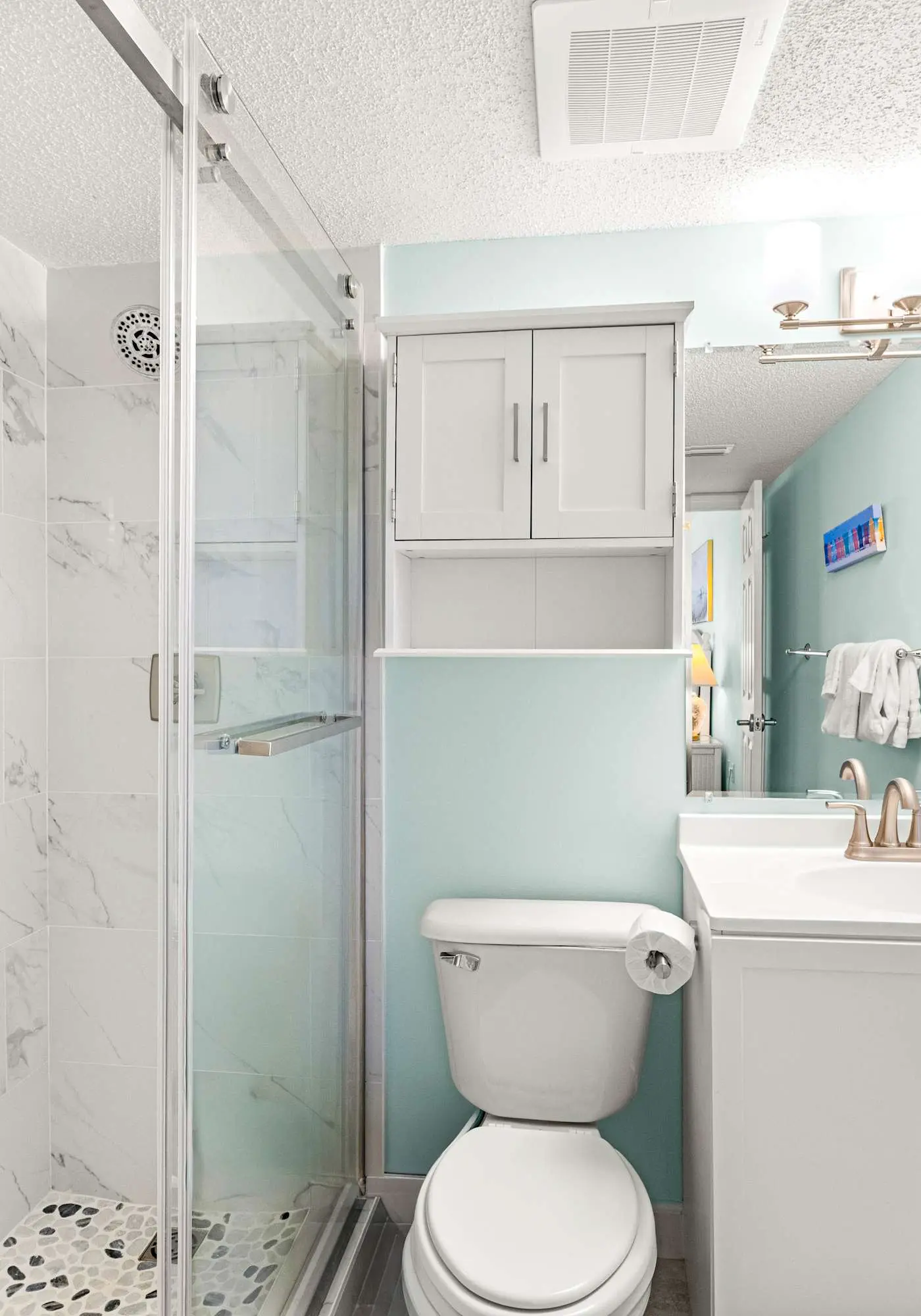 Gorgeous Oceanfront condo with washer&dryer, Gulf-front balcony & pool, hot tub