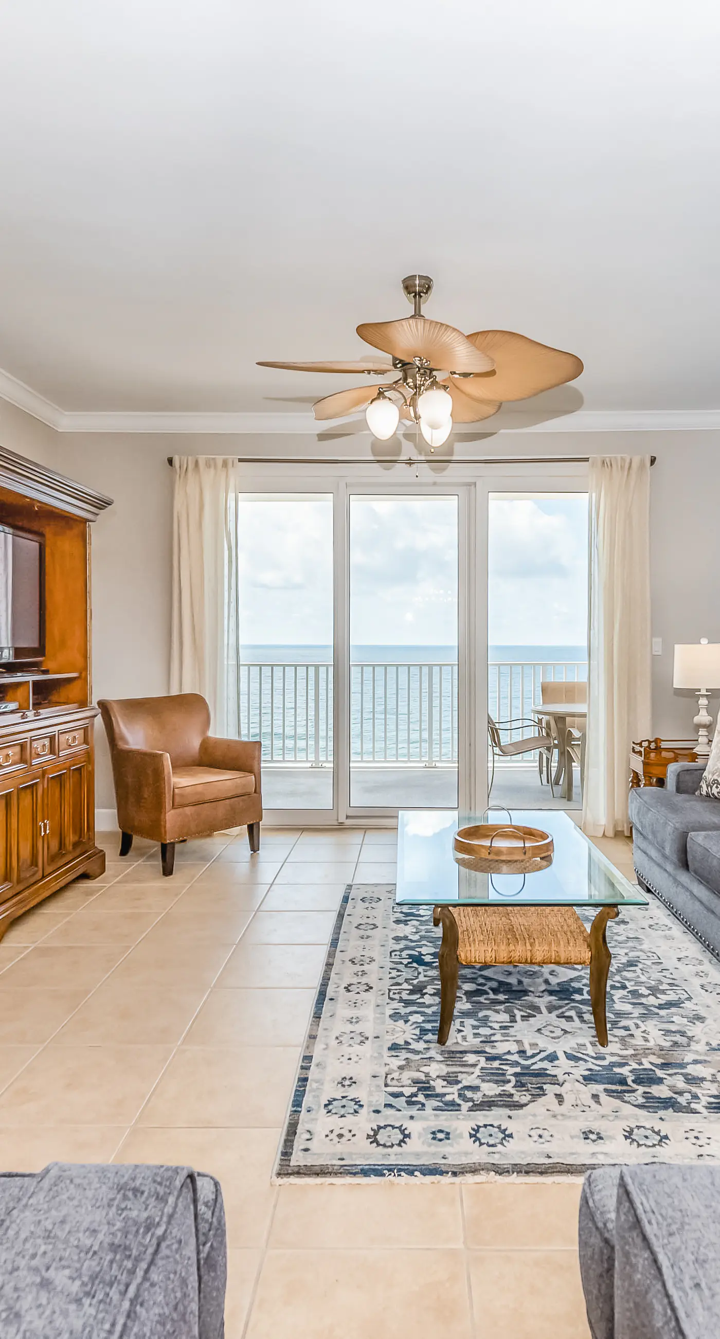 Inviting Gulf-front condo In Perdido Key with waterfront pool/hot tub,oceanfront balcony & private cabana