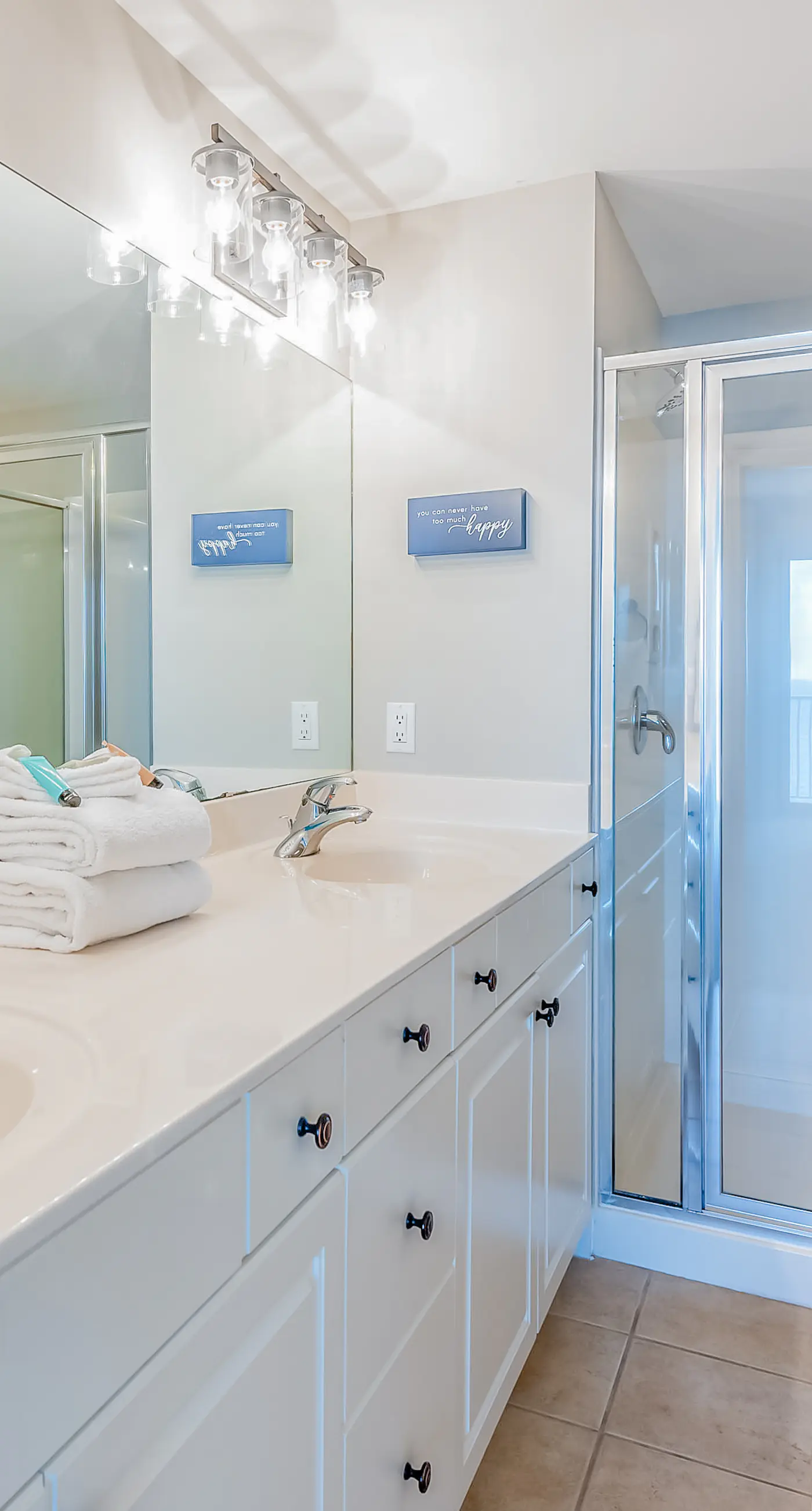 Inviting Gulf-front condo In Perdido Key with waterfront pool/hot tub,oceanfront balcony & private cabana