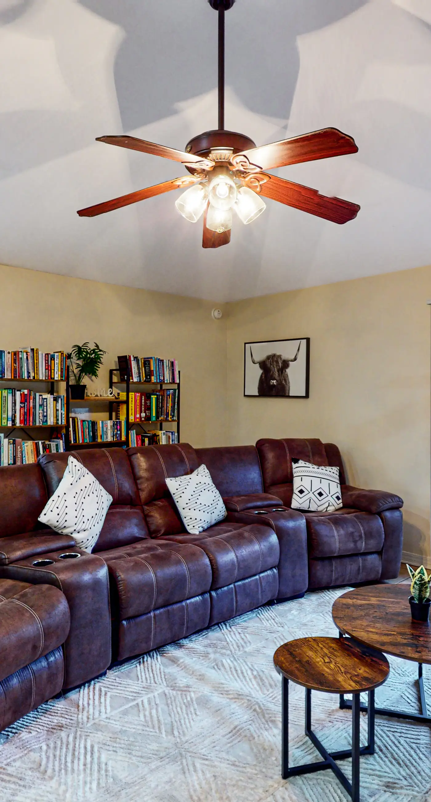 Wonderful dog-friendly home with washer/dryer, patio, & kitchen - close to beach