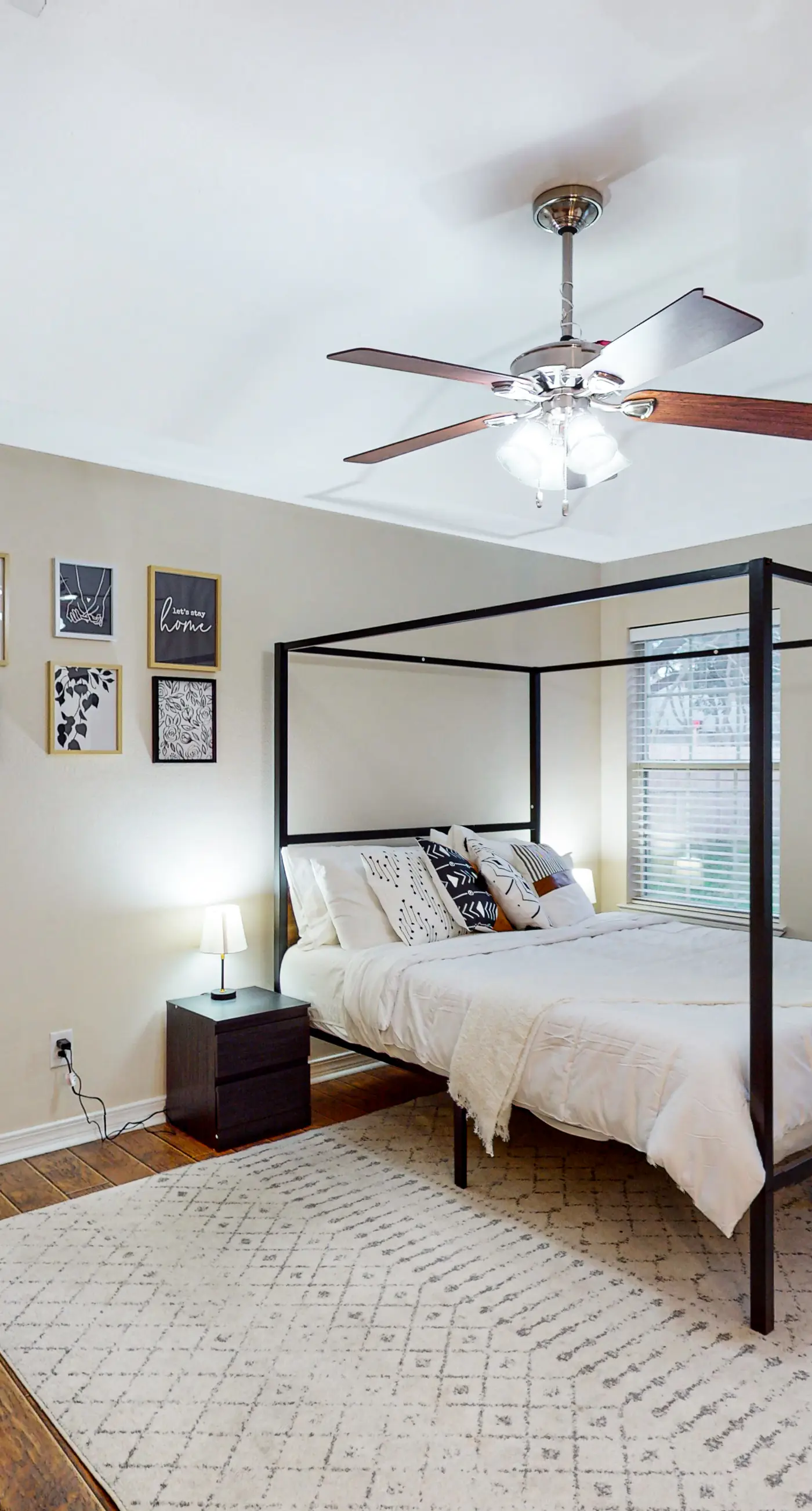 Wonderful dog-friendly home with washer/dryer, patio, & kitchen - close to beach