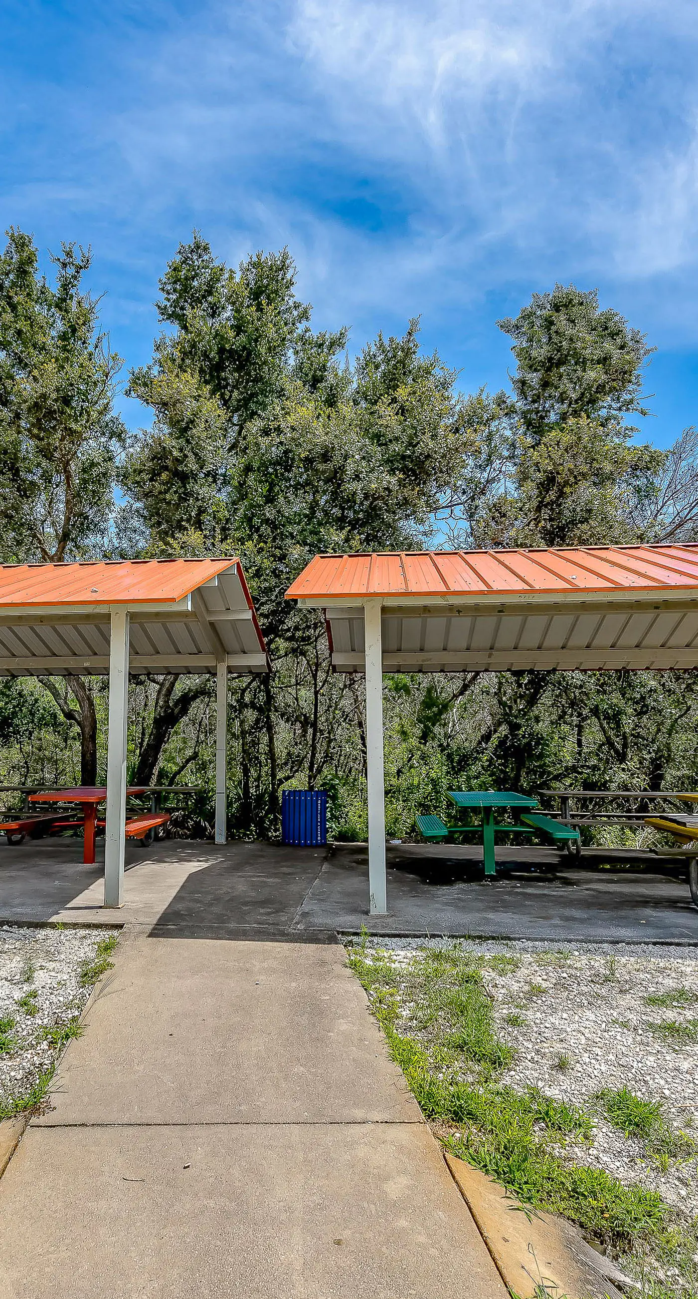 Wonderful dog-friendly home with washer/dryer, patio, & kitchen - close to beach