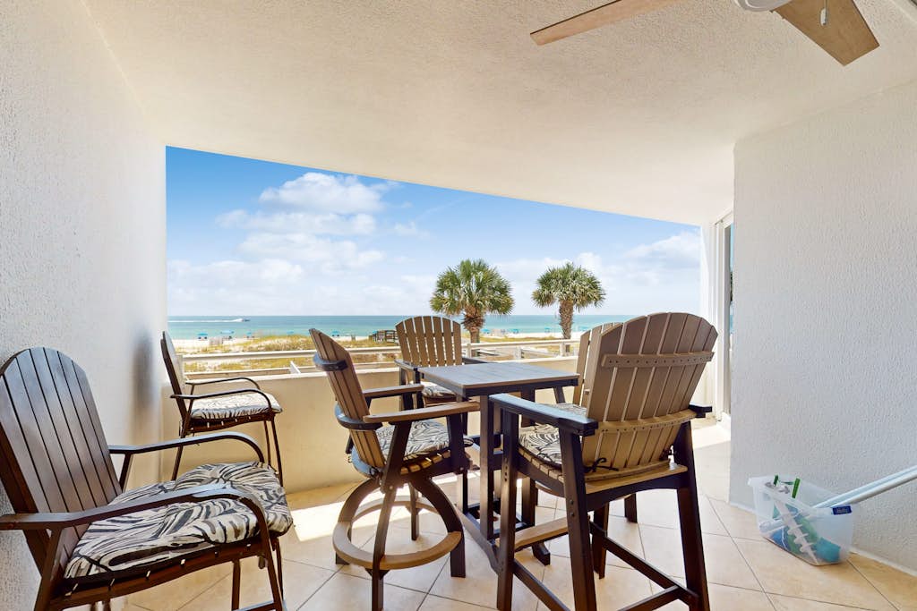 SeaSpray beachfront paradise with 3 pools, hot tub, marina, & tennis