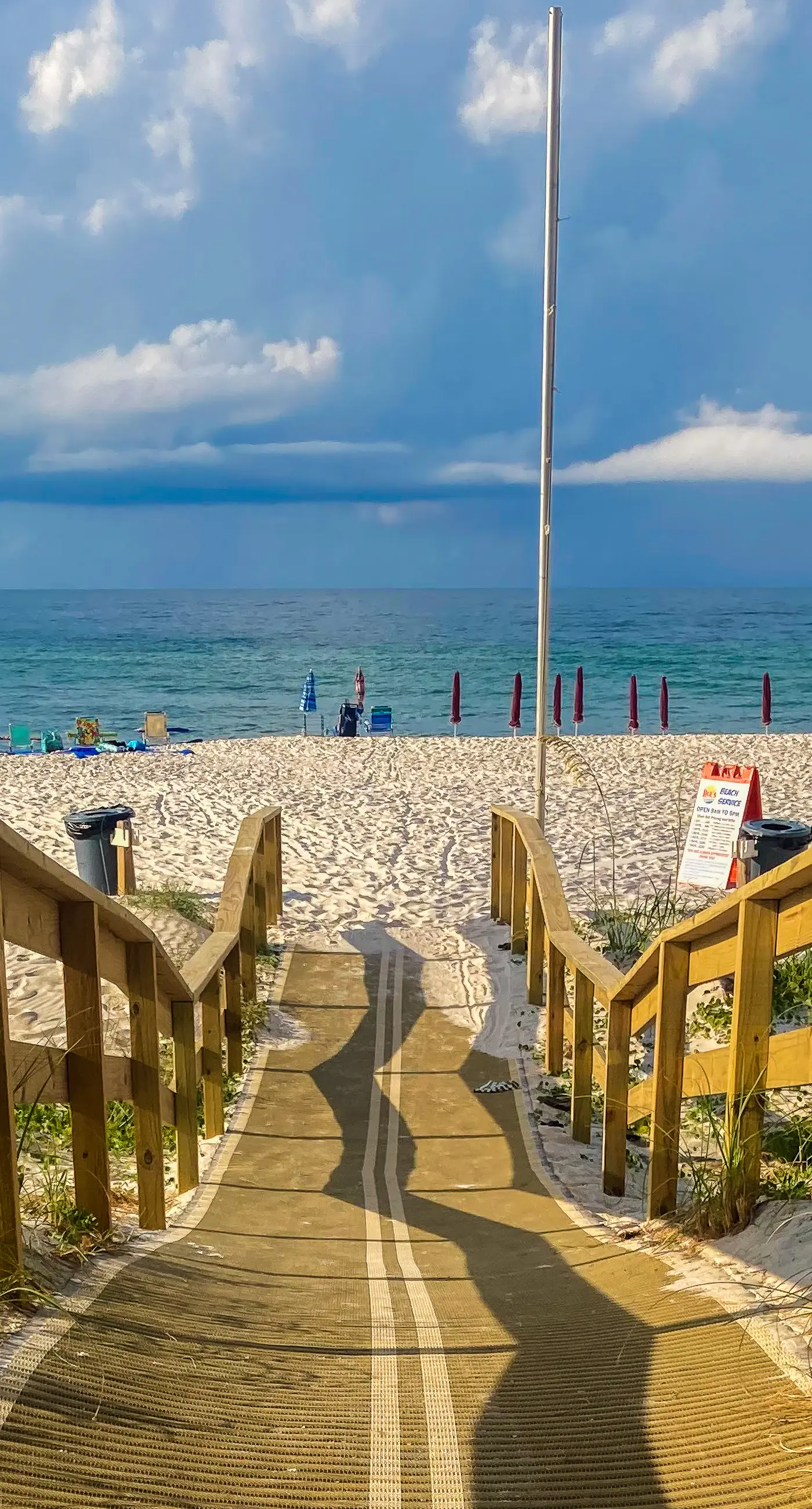 Inviting Gulf-front condo In Perdido Key with waterfront pool/hot tub and oceanfront balcony
