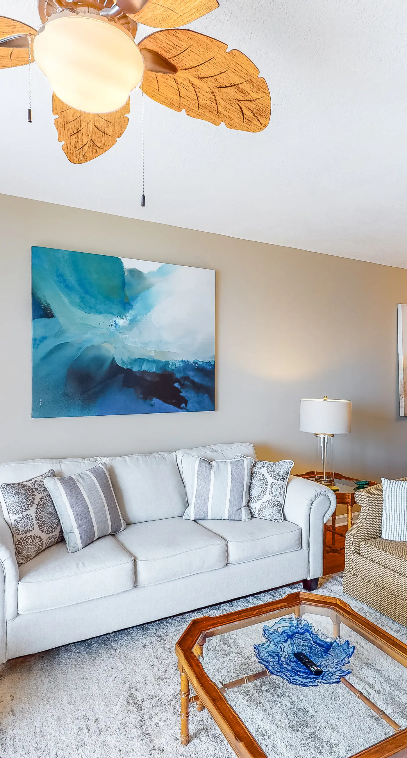 Inviting Gulf-front condo In Perdido Key with waterfront pool/hot tub and oceanfront balcony