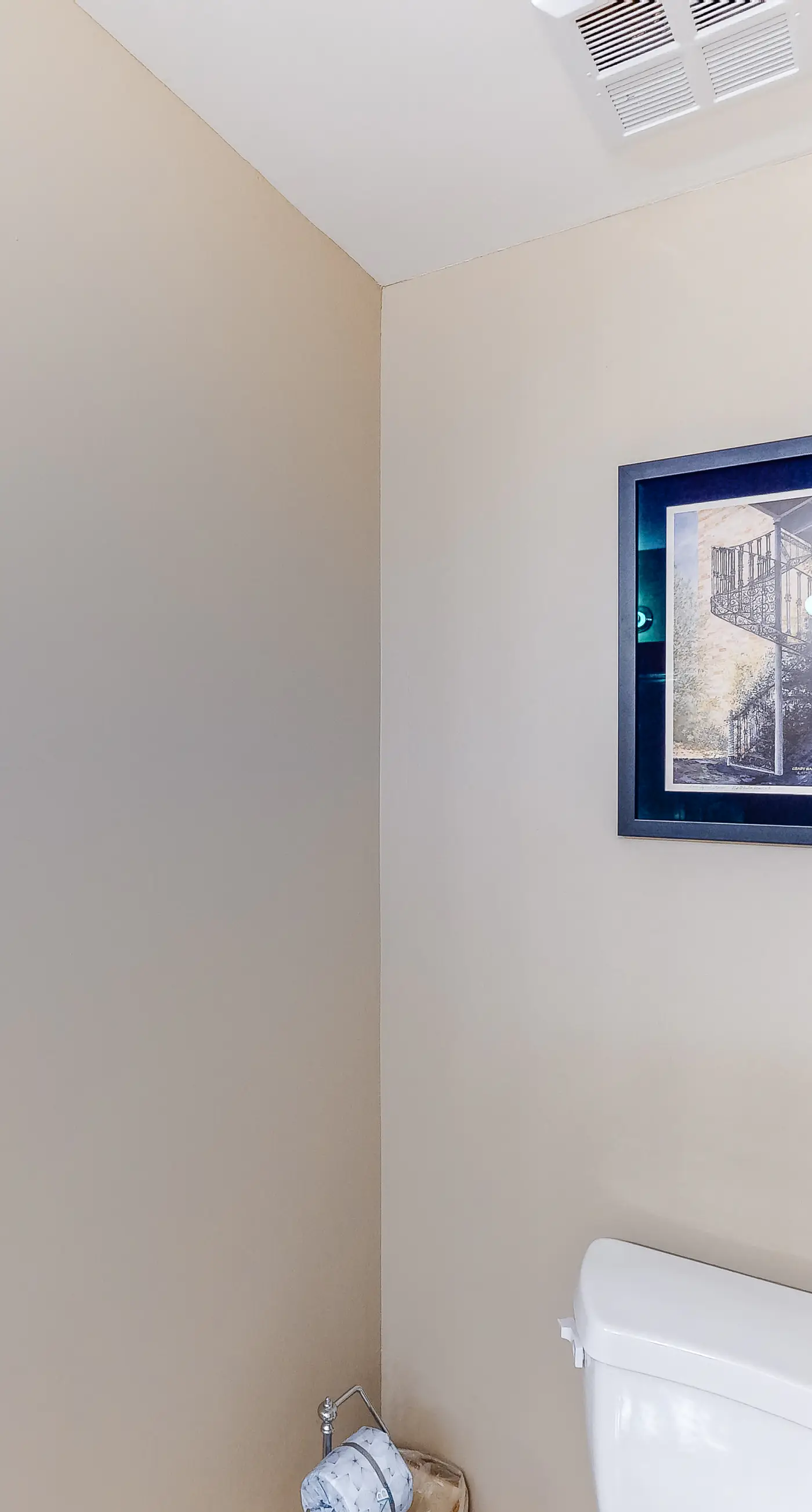 Inviting Gulf-front condo In Perdido Key with waterfront pool/hot tub and oceanfront balcony