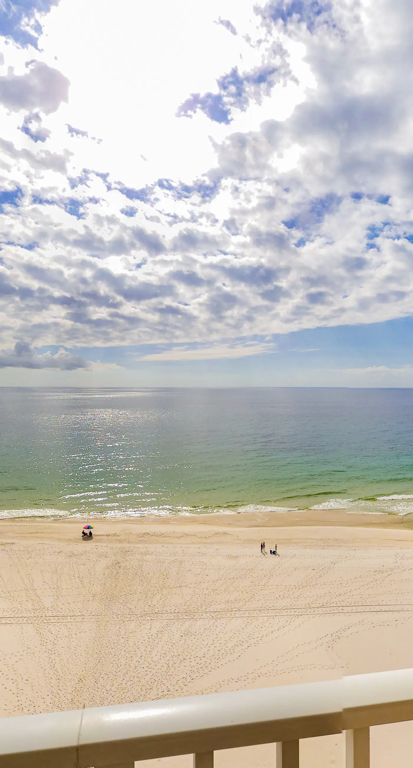 Inviting Gulf-front condo In Perdido Key with waterfront pool/hot tub and oceanfront balcony