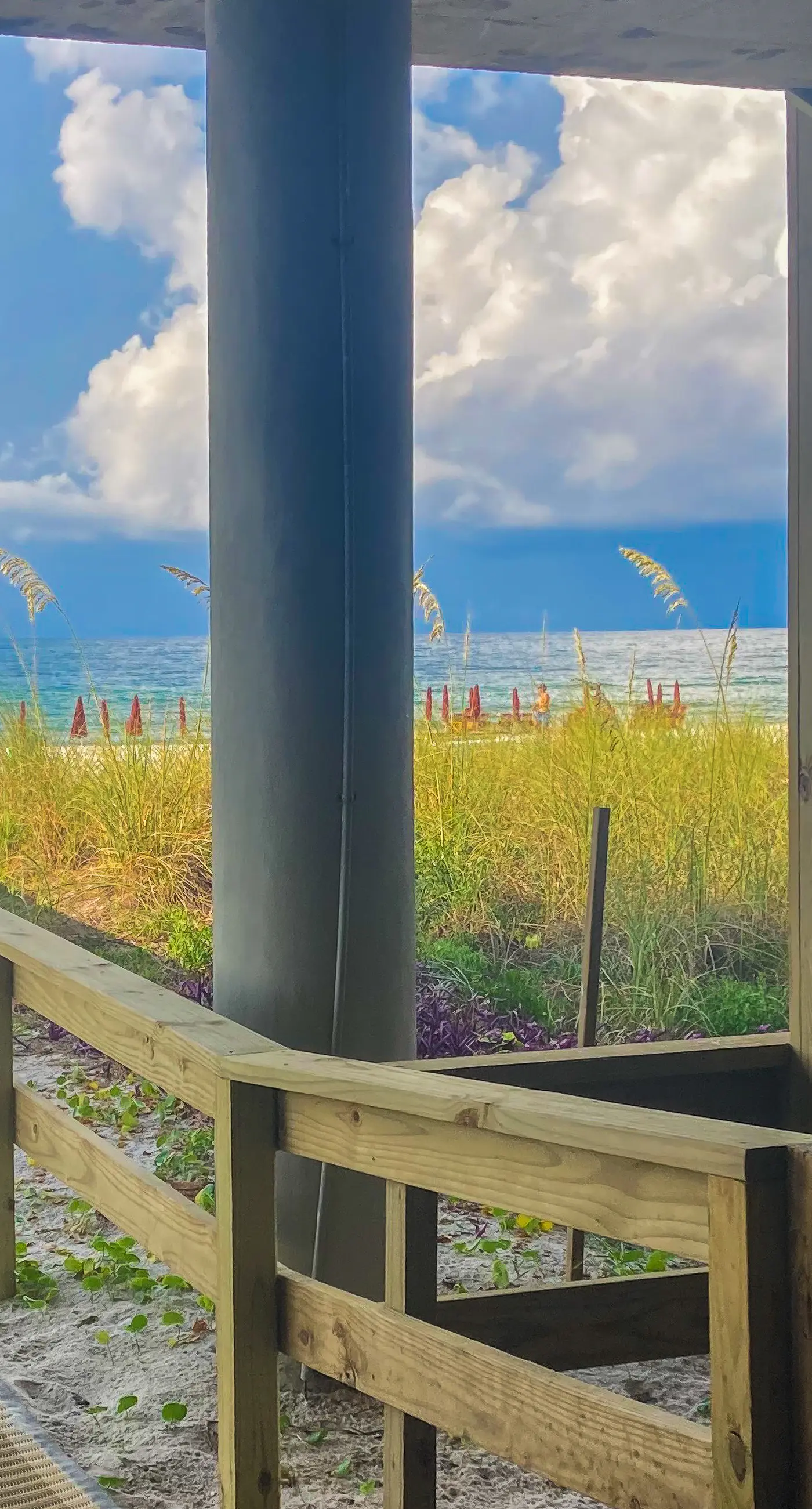 Inviting Gulf-front condo In Perdido Key with waterfront pool/hot tub and oceanfront balcony