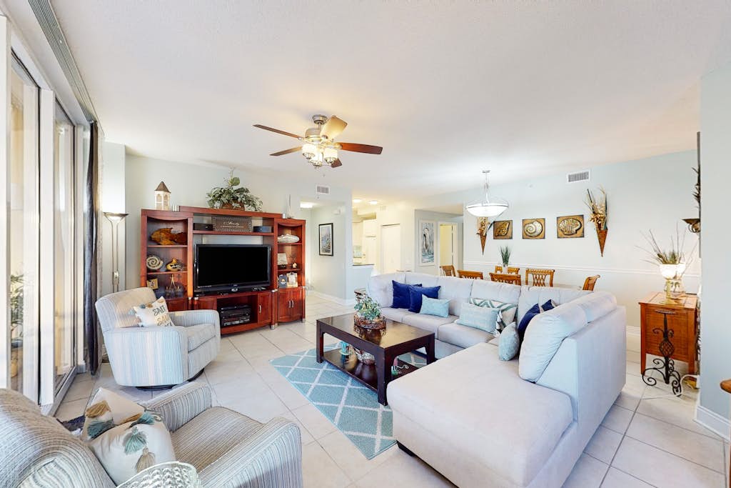 Renovated, Gulf-Front Condo w/ Beach Access, Shared Pools/Hot Tub, Free WiFi