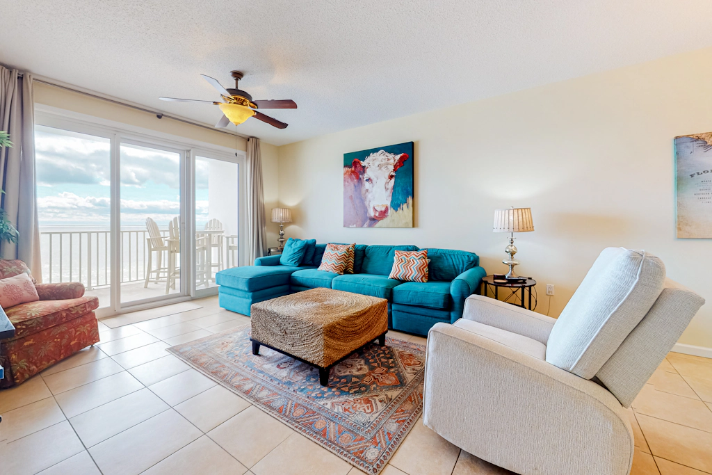 Inviting Gulf-front condo In Perdido Key with waterfront pool/hot tub and oceanfront balcony