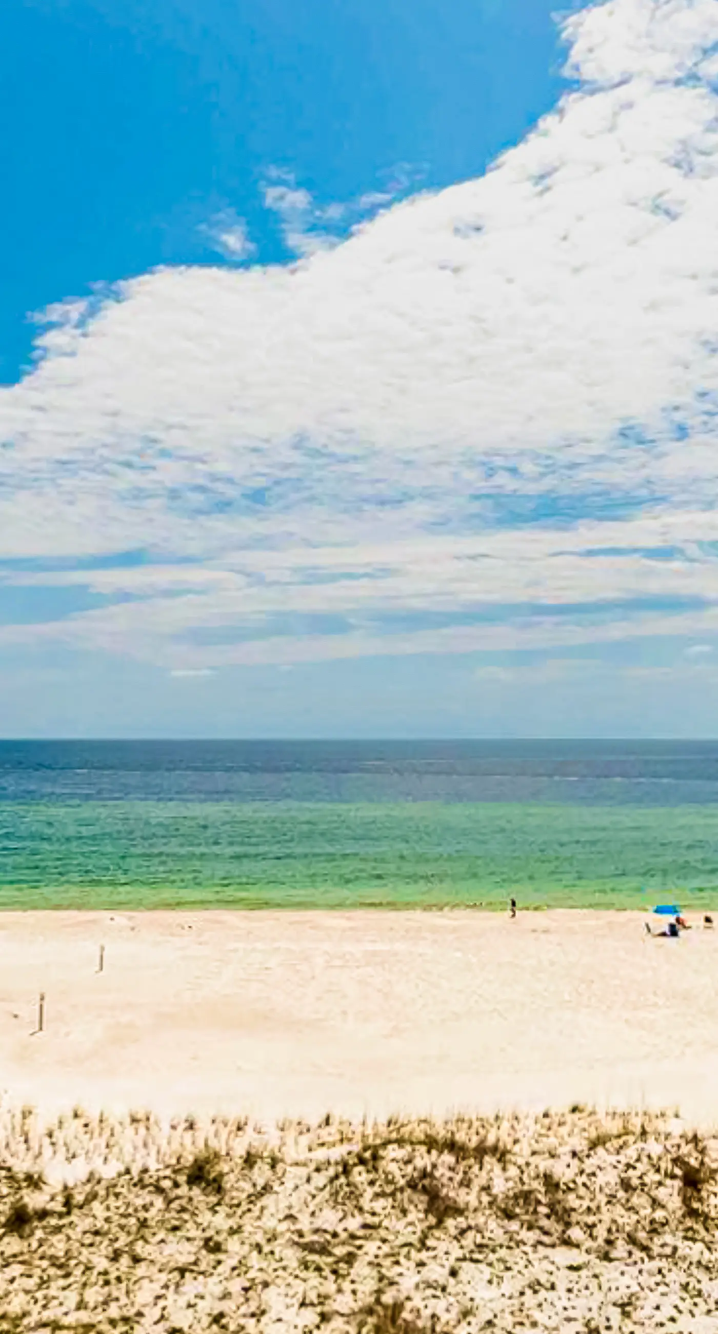 Inviting Gulf-front condo In Perdido Key with waterfront pool/hot tub and oceanfront balcony