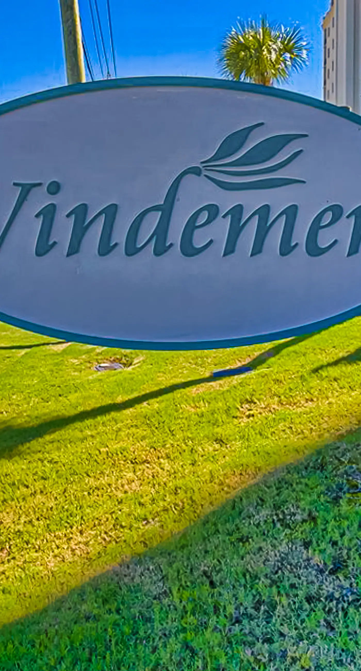 Inviting Gulf-front condo In Perdido Key with waterfront pool/hot tub and oceanfront balcony