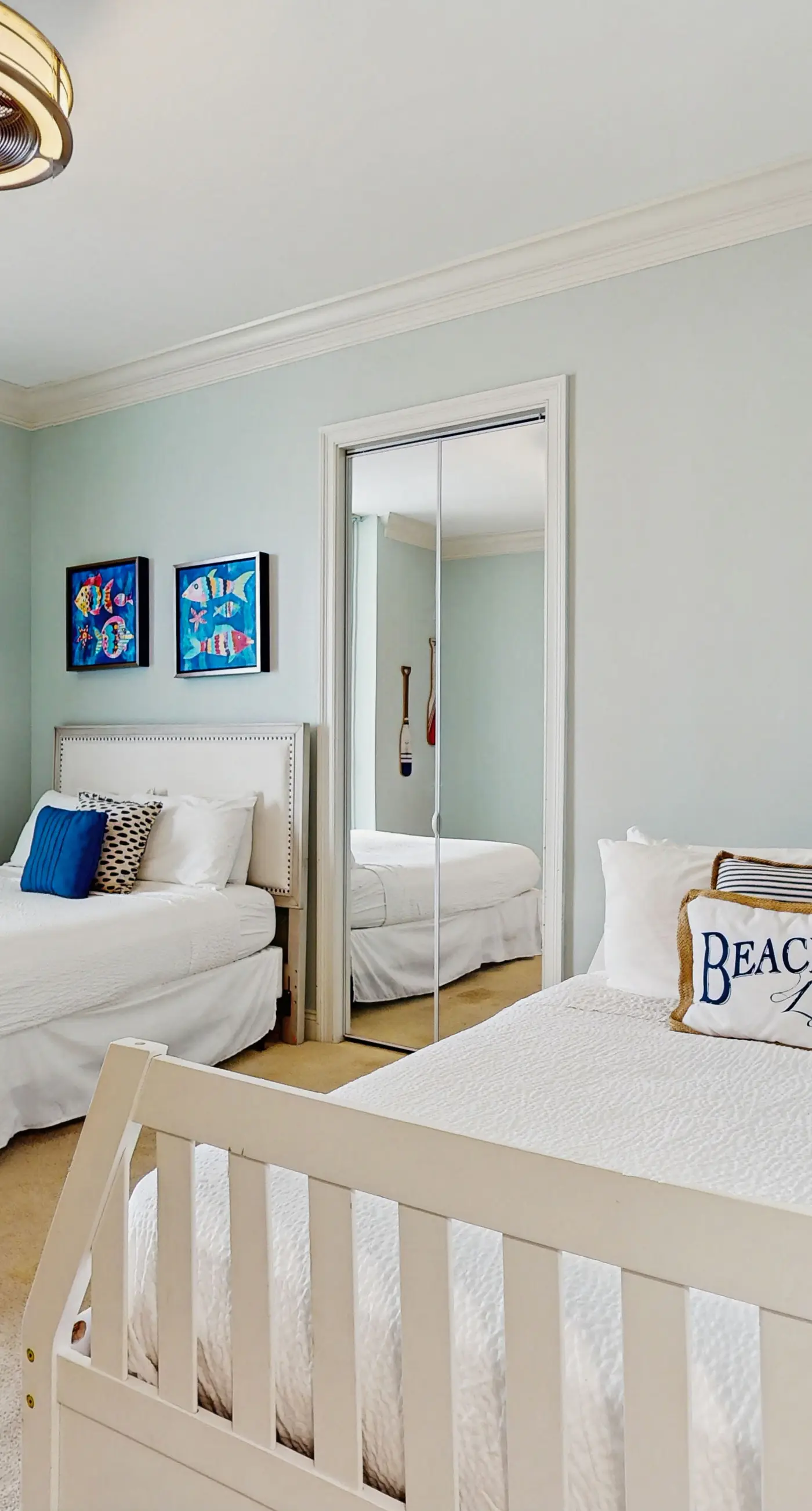 Beachfront 10th-floor condo with Gulf view, pool, gym, & balcony