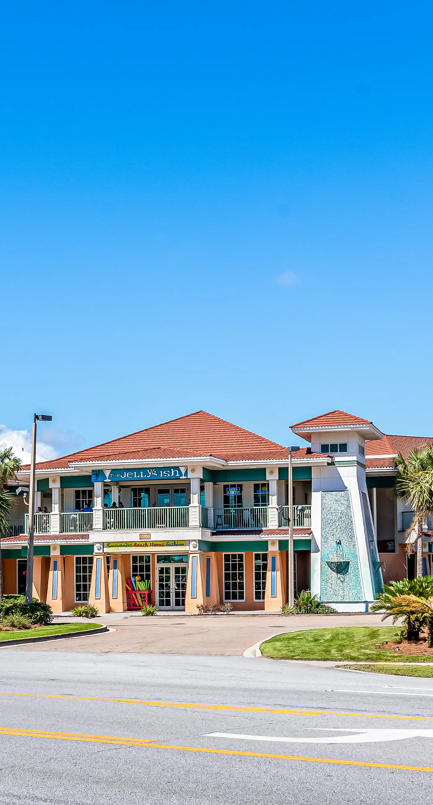 Beachfront 10th-floor condo with Gulf view, pool, gym, & balcony