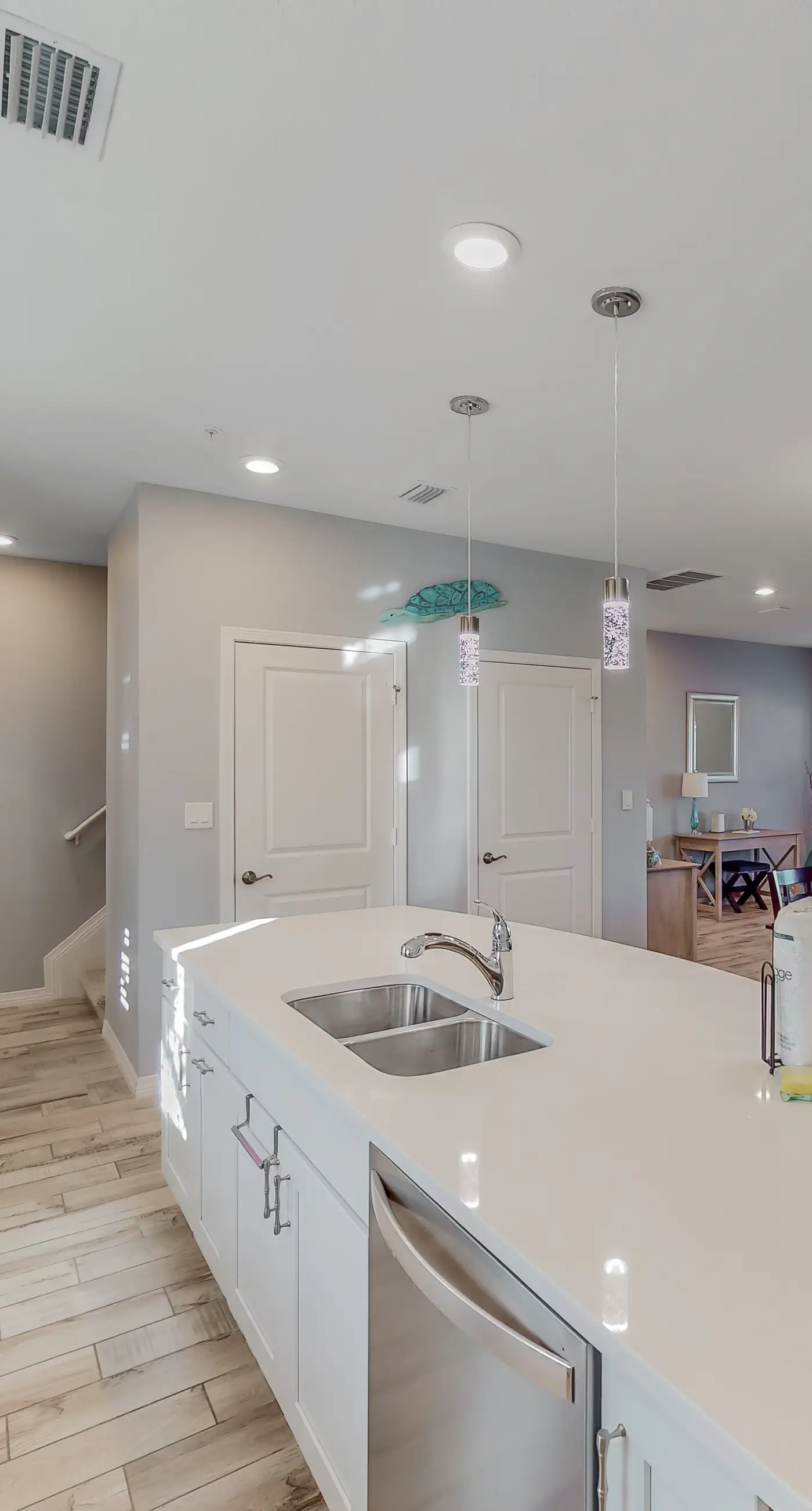 Pretty townhome with pools & hot tub - less than half-mile to beach