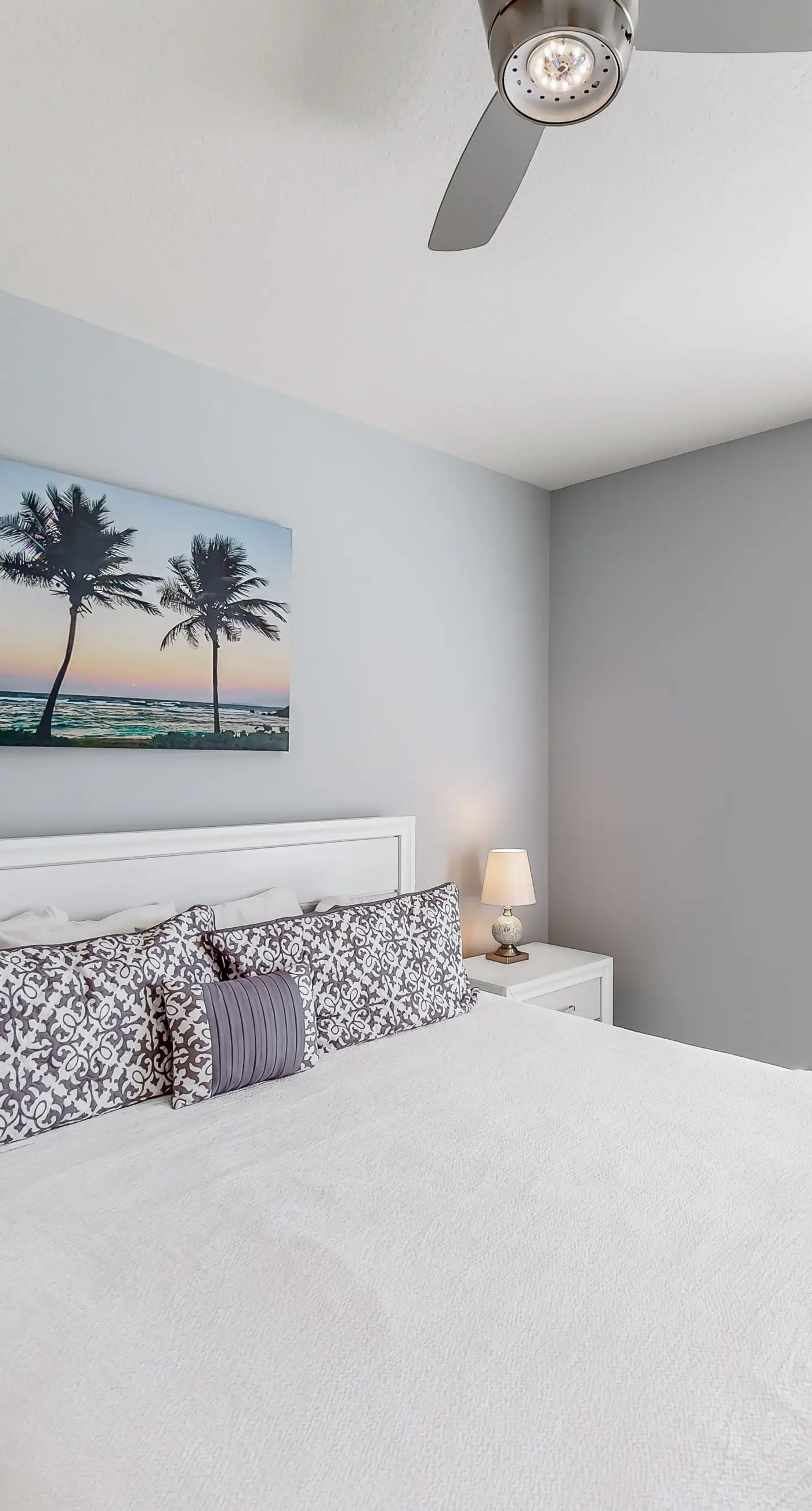 Pretty townhome with pools & hot tub - less than half-mile to beach