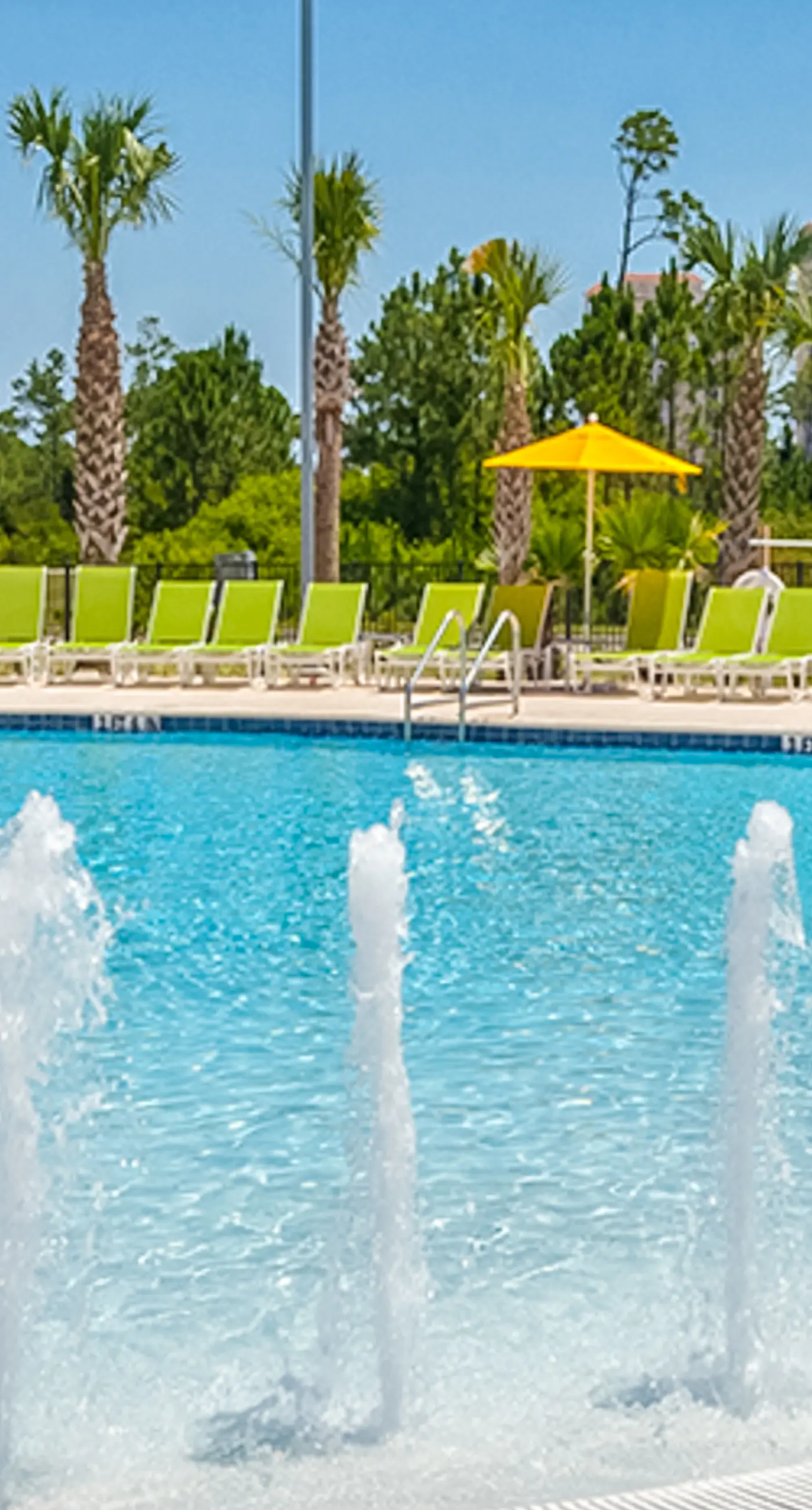 Pretty townhome with pools & hot tub - less than half-mile to beach