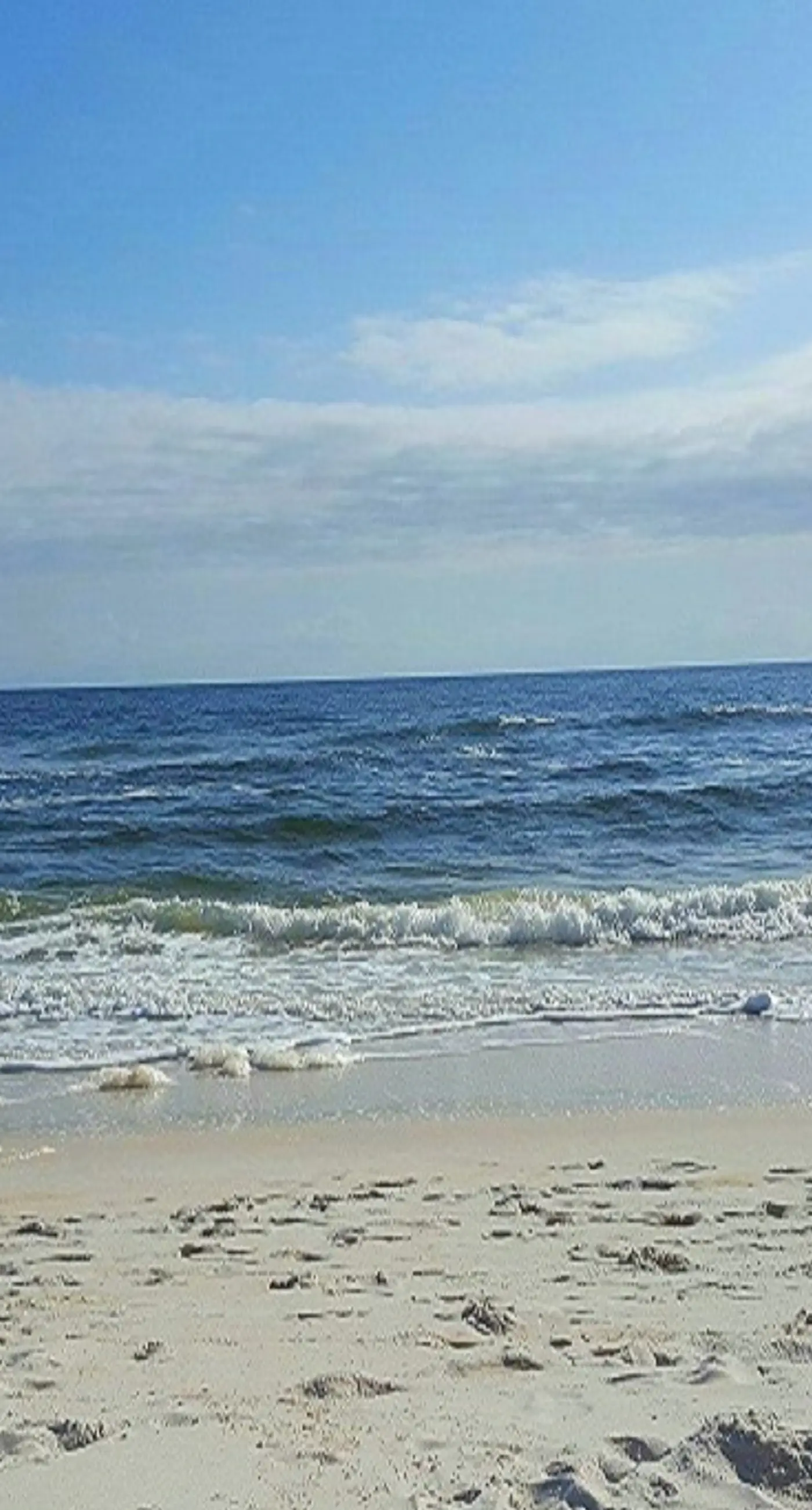 Pretty townhome with pools & hot tub - less than half-mile to beach