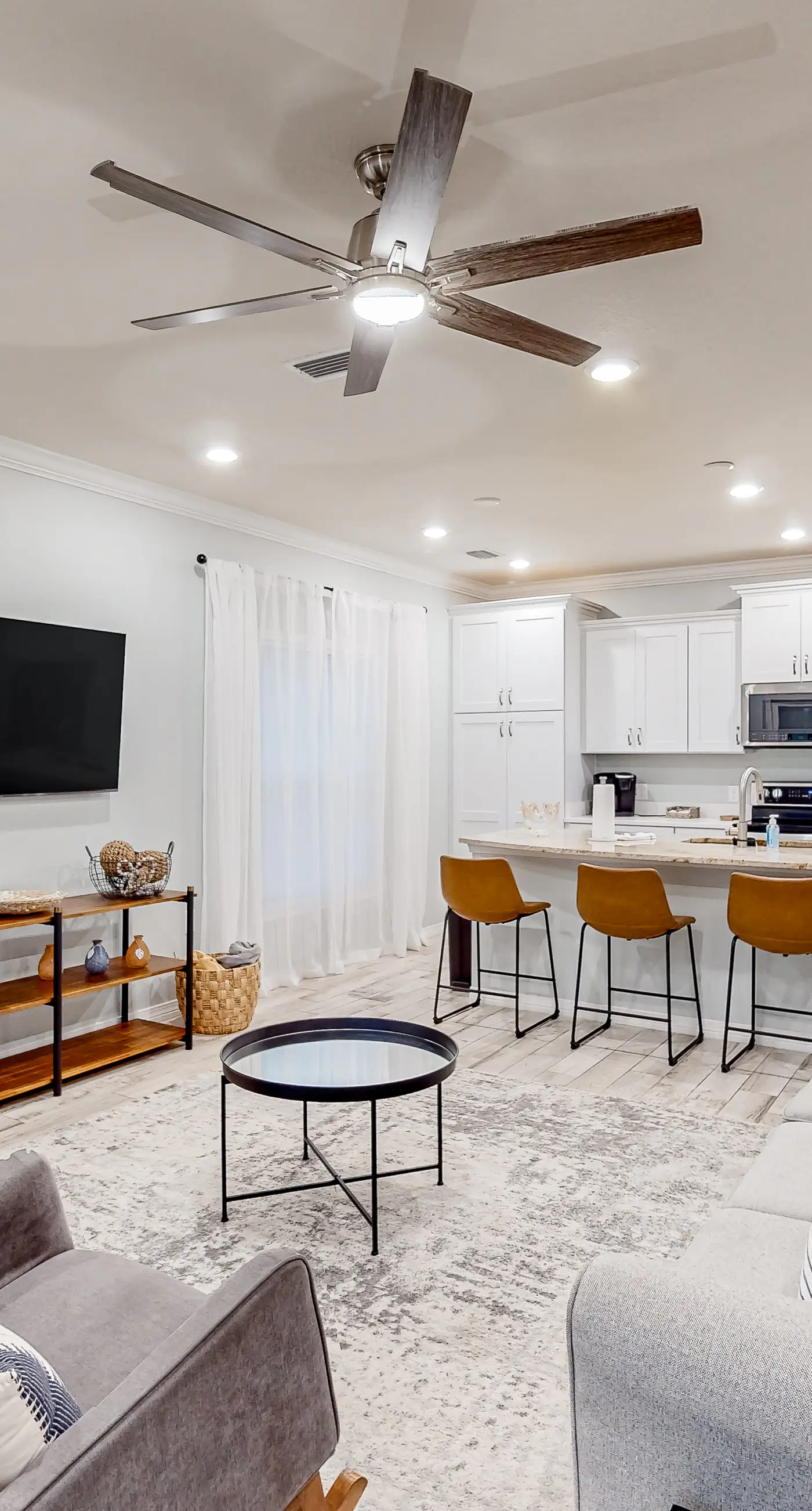 Beautiful & open home with enclosed porch, game room, W/D - beach & pool access