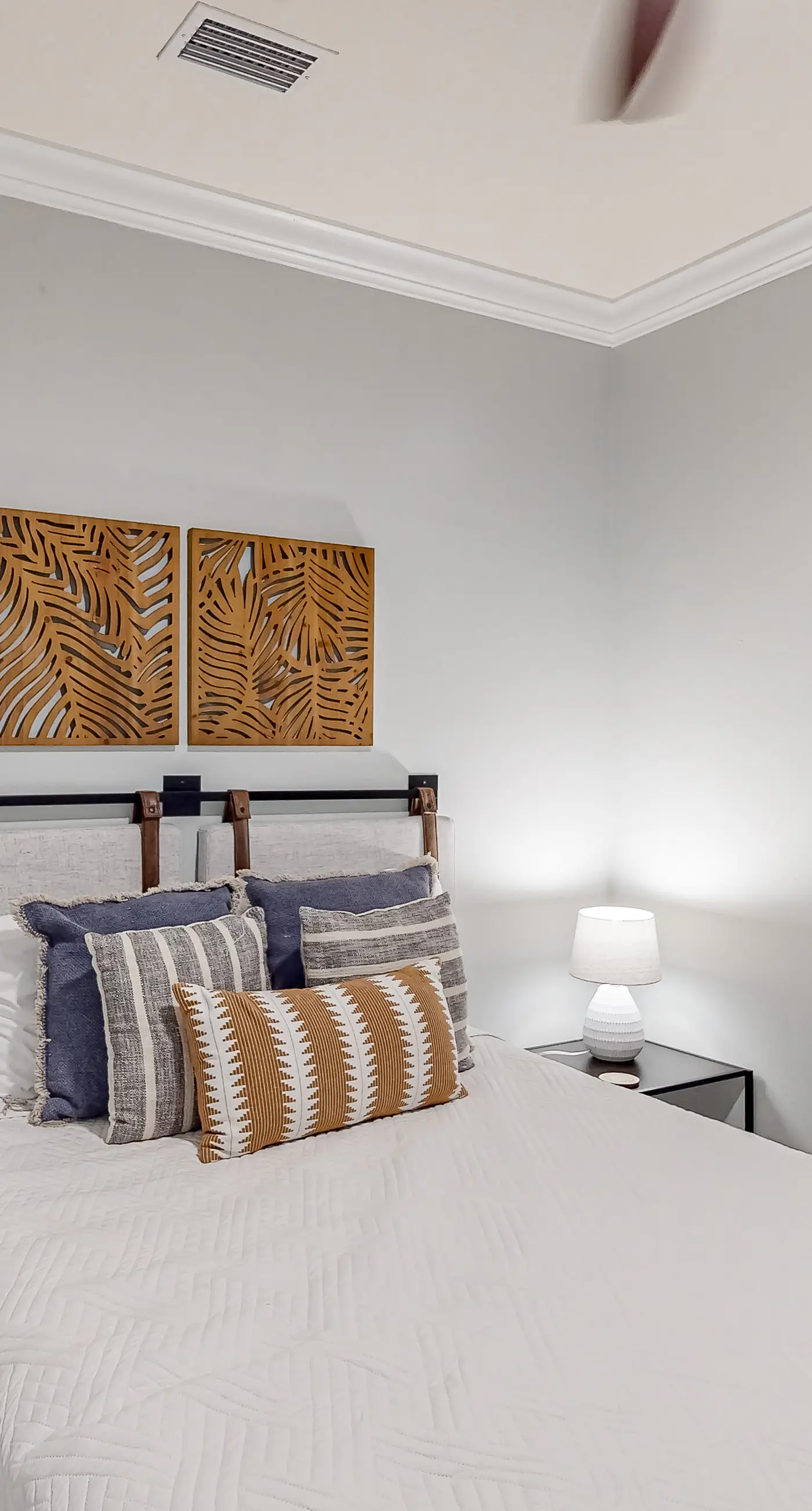 Beautiful & open home with enclosed porch, game room, W/D - beach & pool access